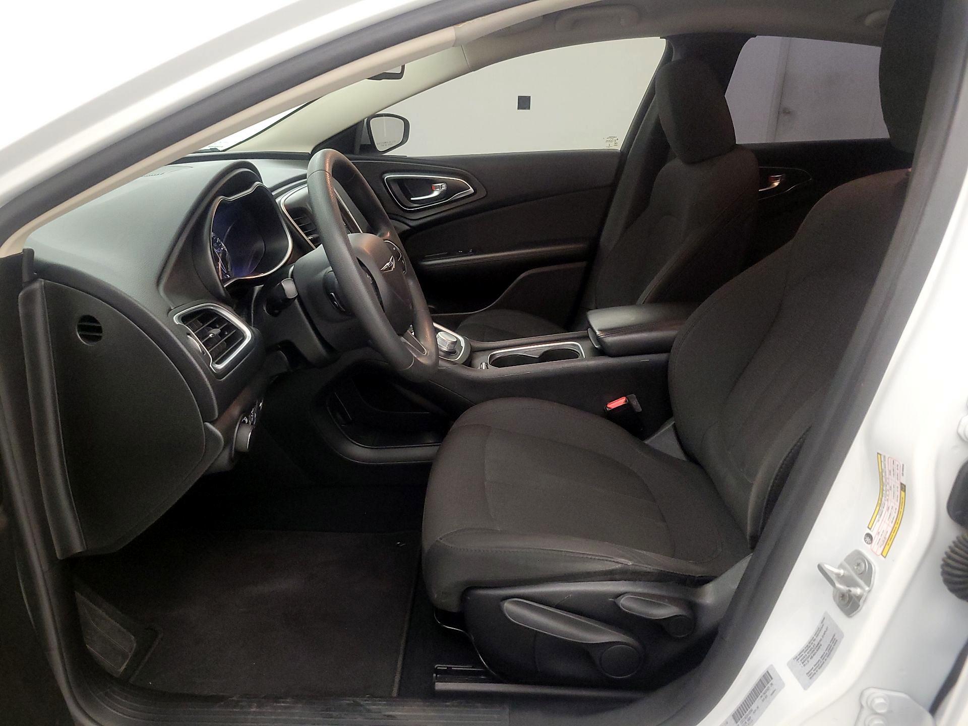 Thumbnail: 2016 Chrysler 200 - 11