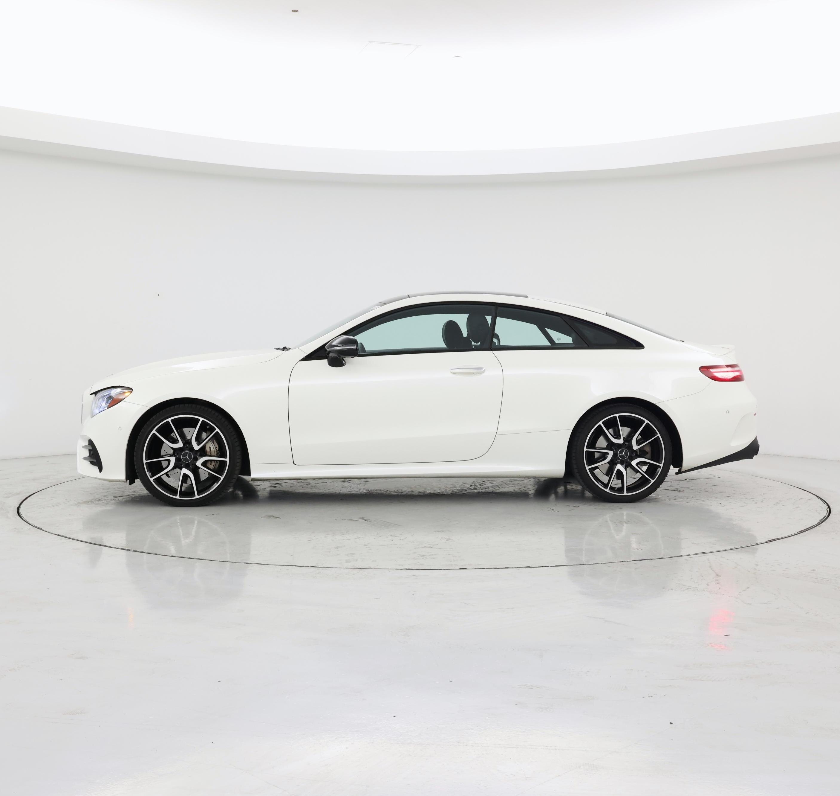 Thumbnail: 2020 Mercedes-Benz E-Class - 3