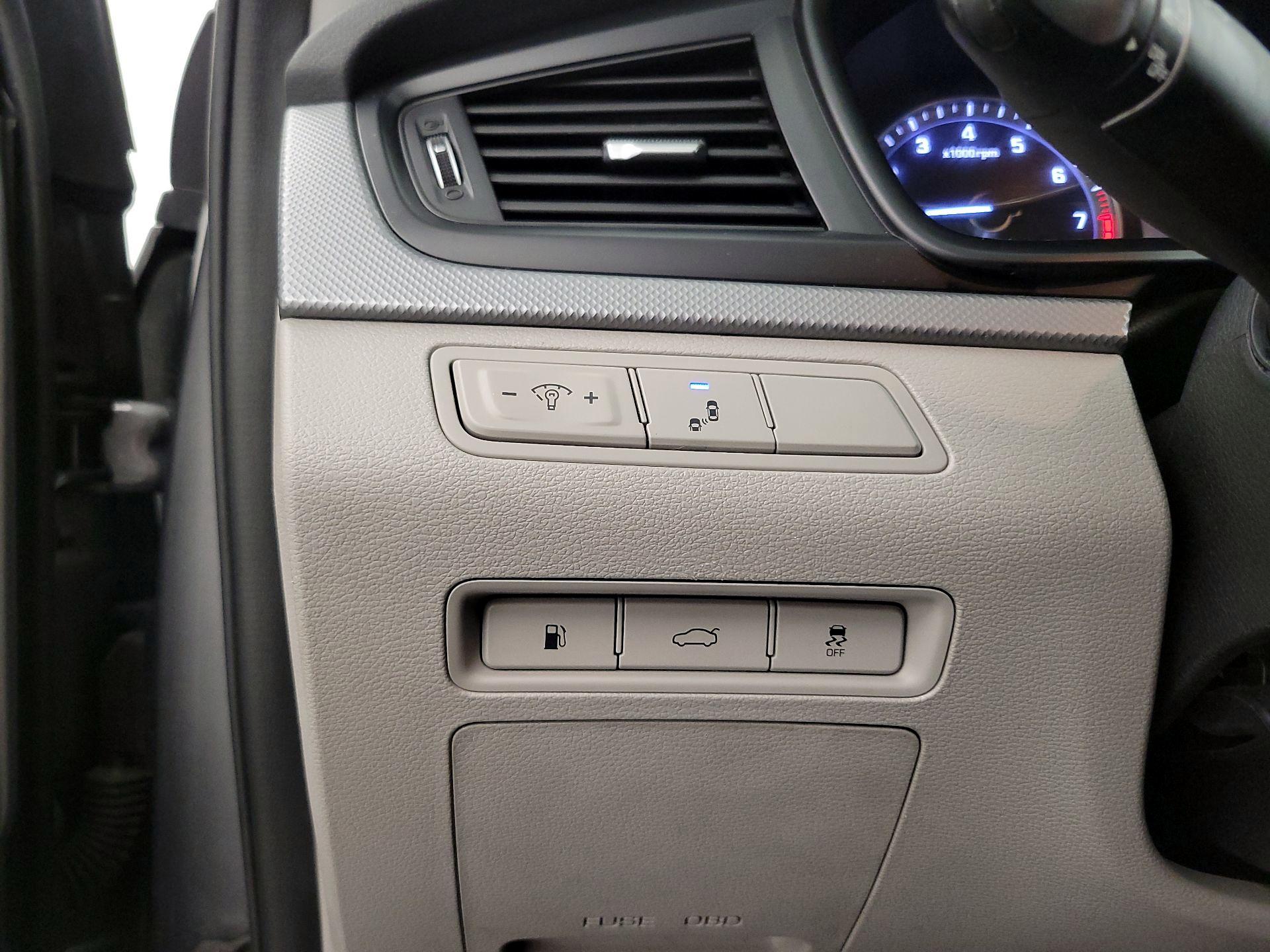 Thumbnail: 2018 Hyundai Sonata - 13