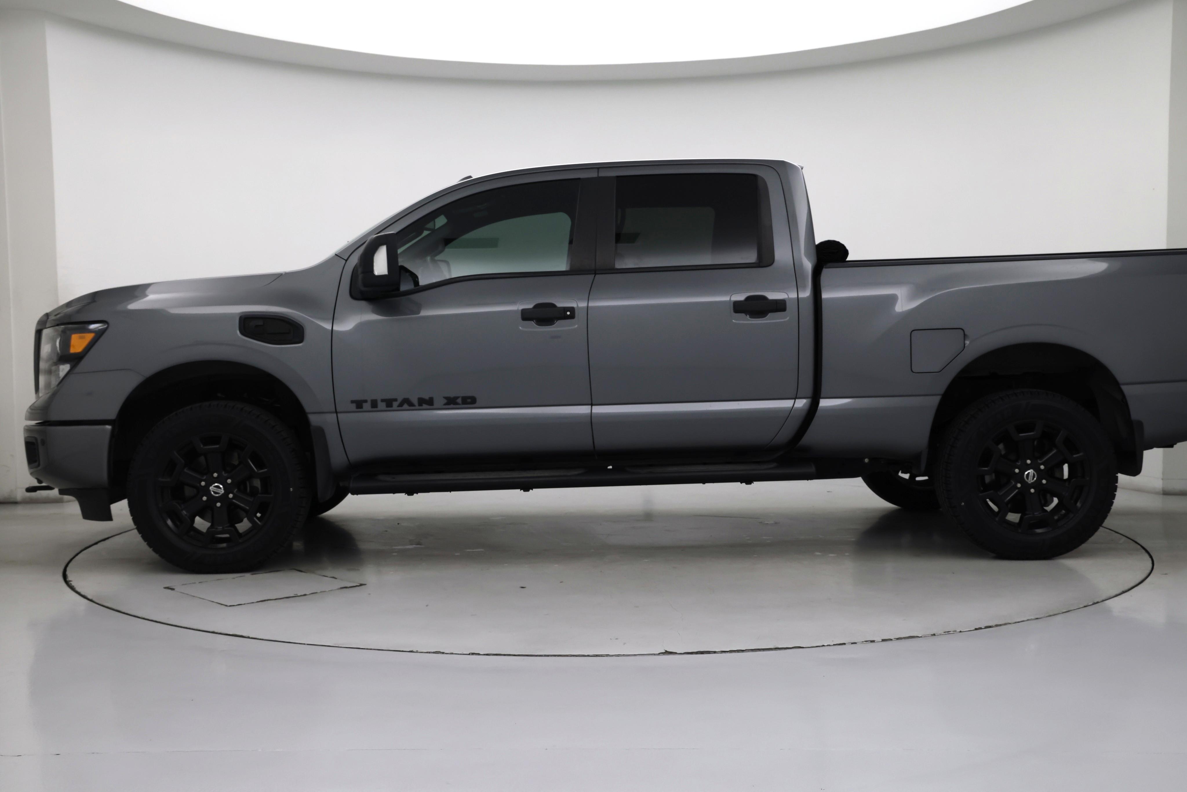 Thumbnail: 2018 Nissan Titan - 3