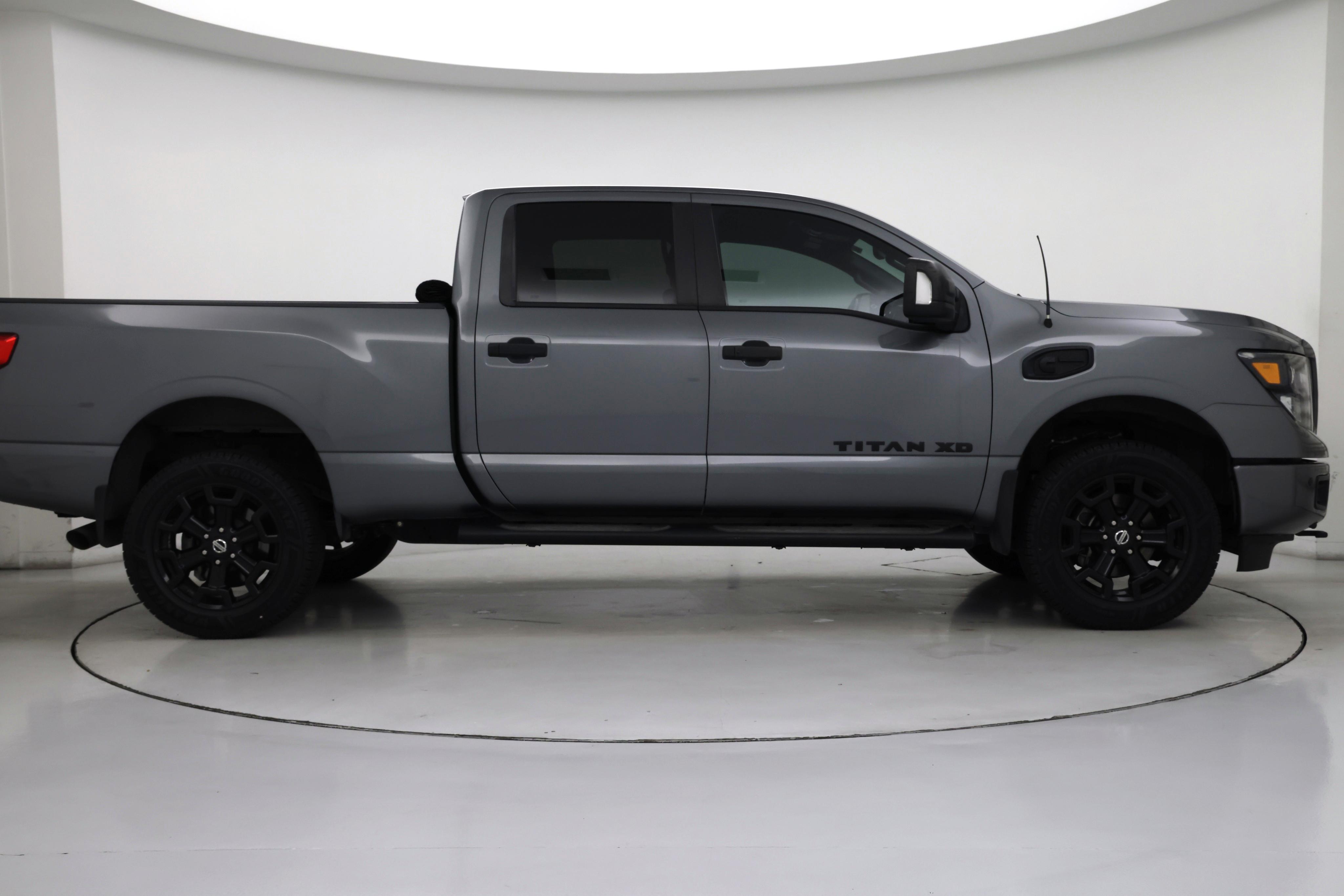 Thumbnail: 2018 Nissan Titan - 7