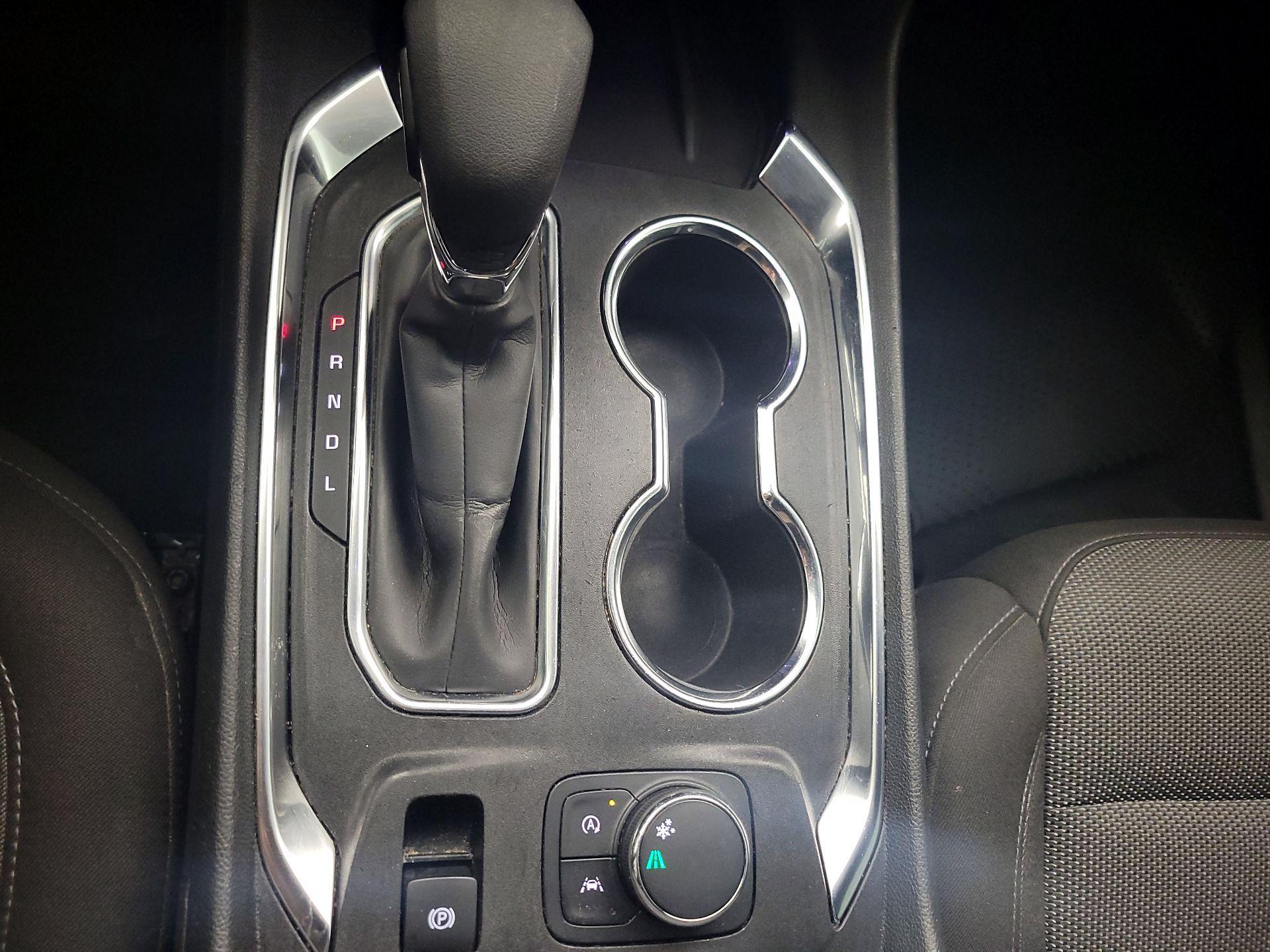 Thumbnail: 2023 Chevrolet Traverse - 17