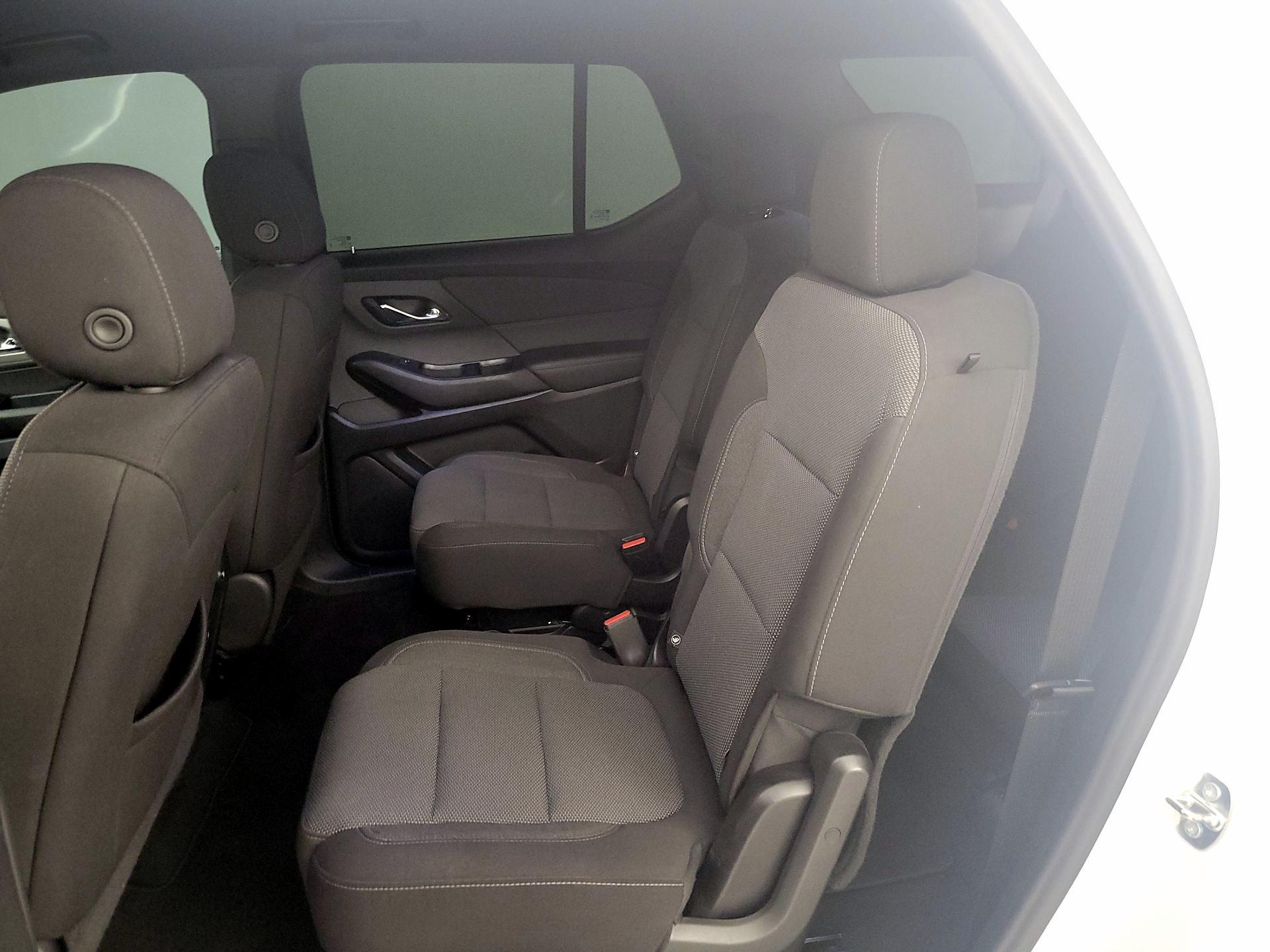 Thumbnail: 2023 Chevrolet Traverse - 19