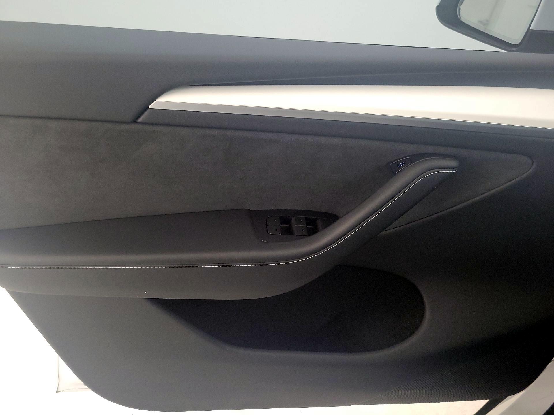 Thumbnail: 2024 Tesla Model Y - 12