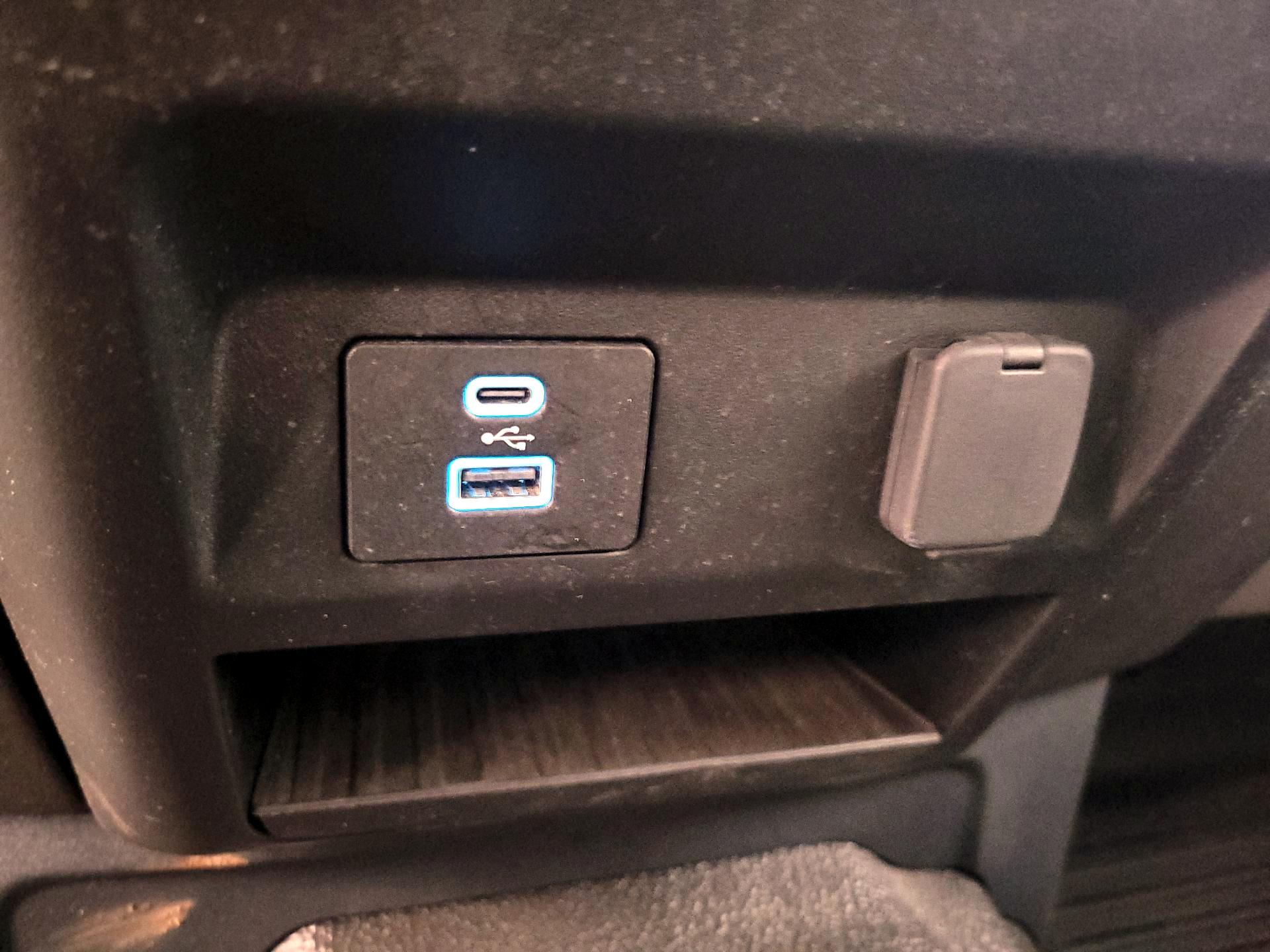 Thumbnail: 2022 Ford F-250 - 18