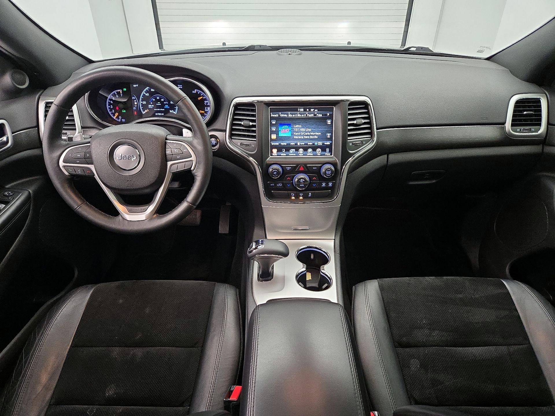 Thumbnail: 2015 Jeep Grand Cherokee - 9