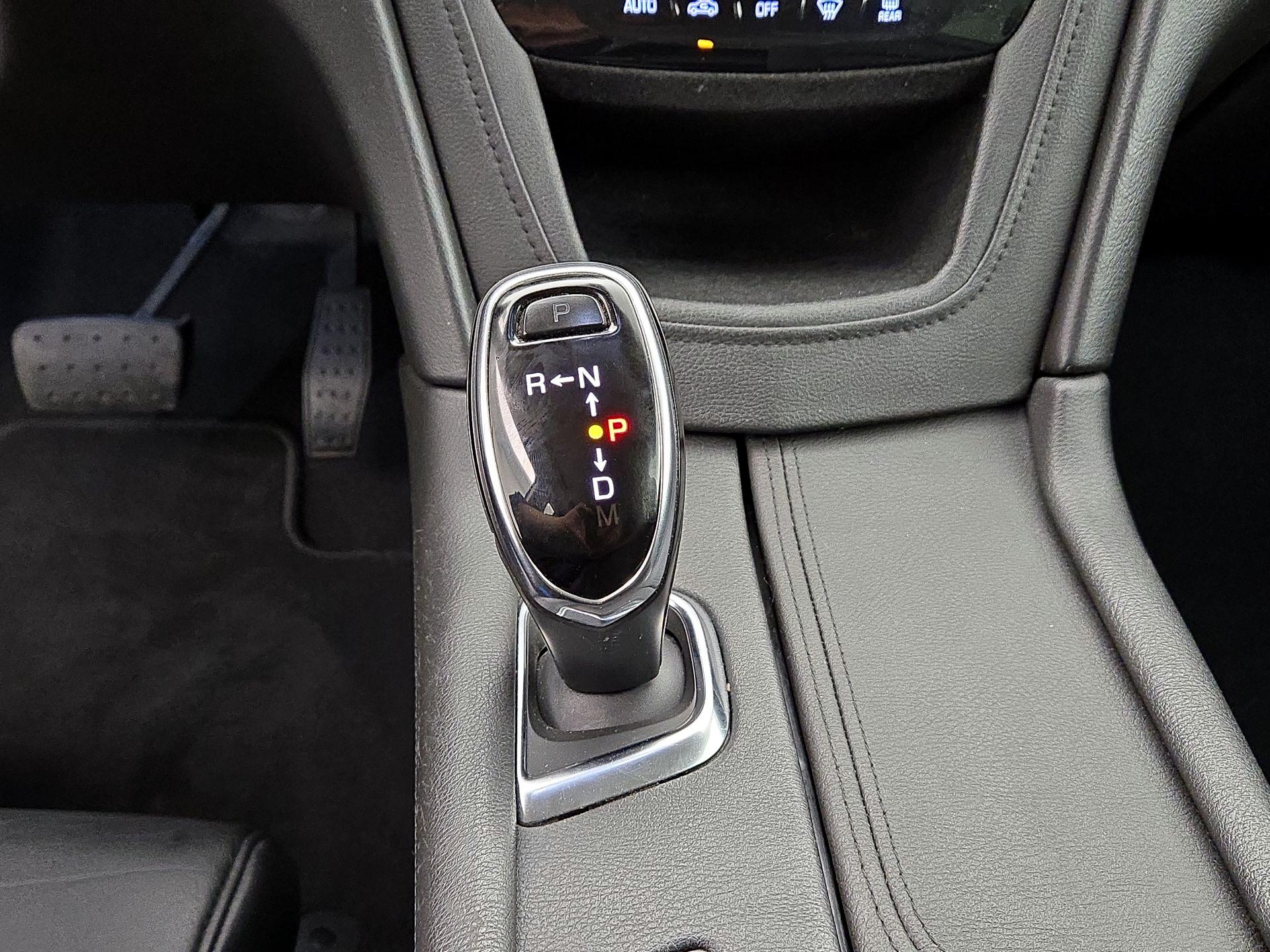 Thumbnail: 2017 Cadillac XT5 - 18