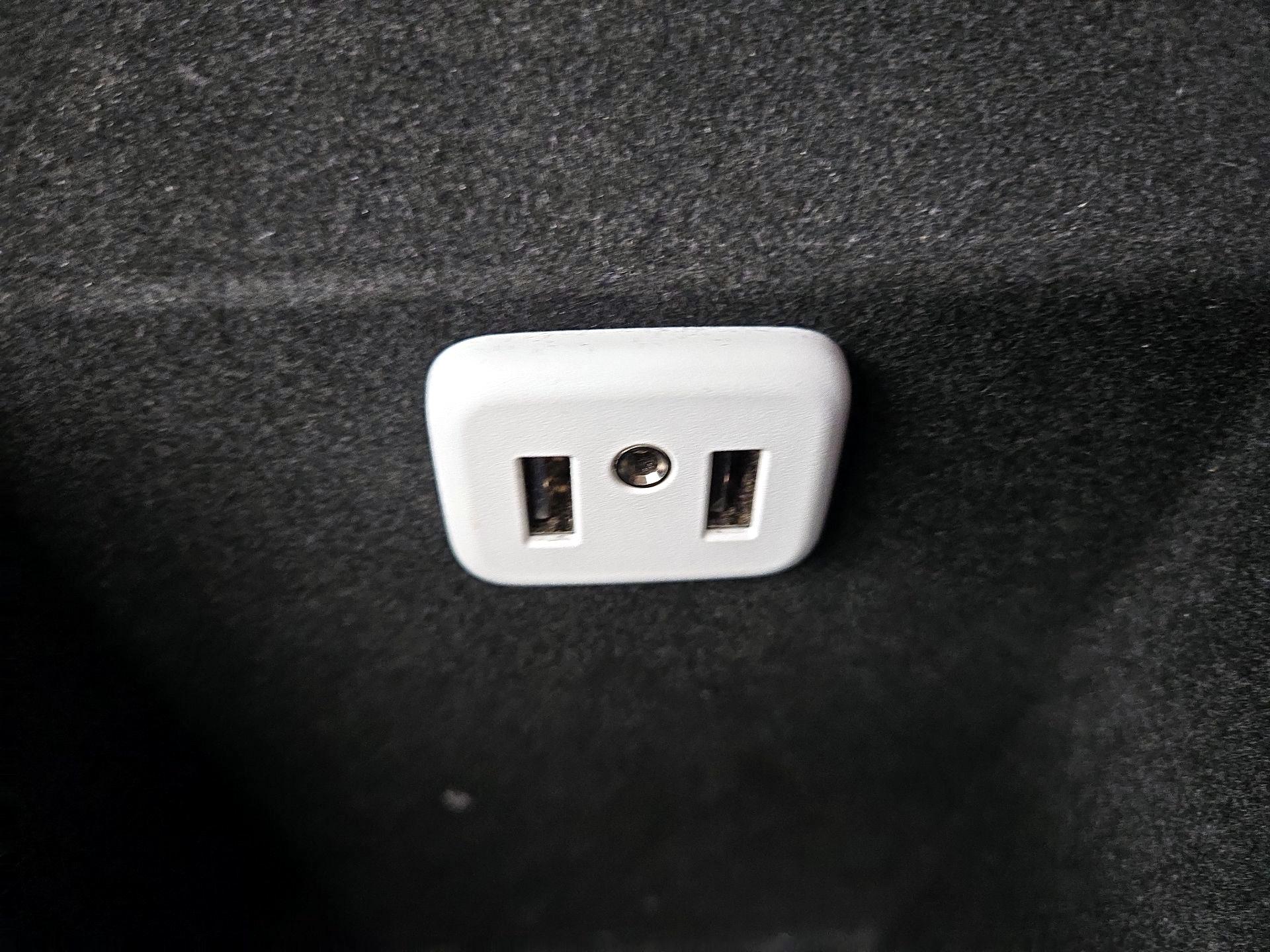 Thumbnail: 2017 Cadillac XT5 - 19