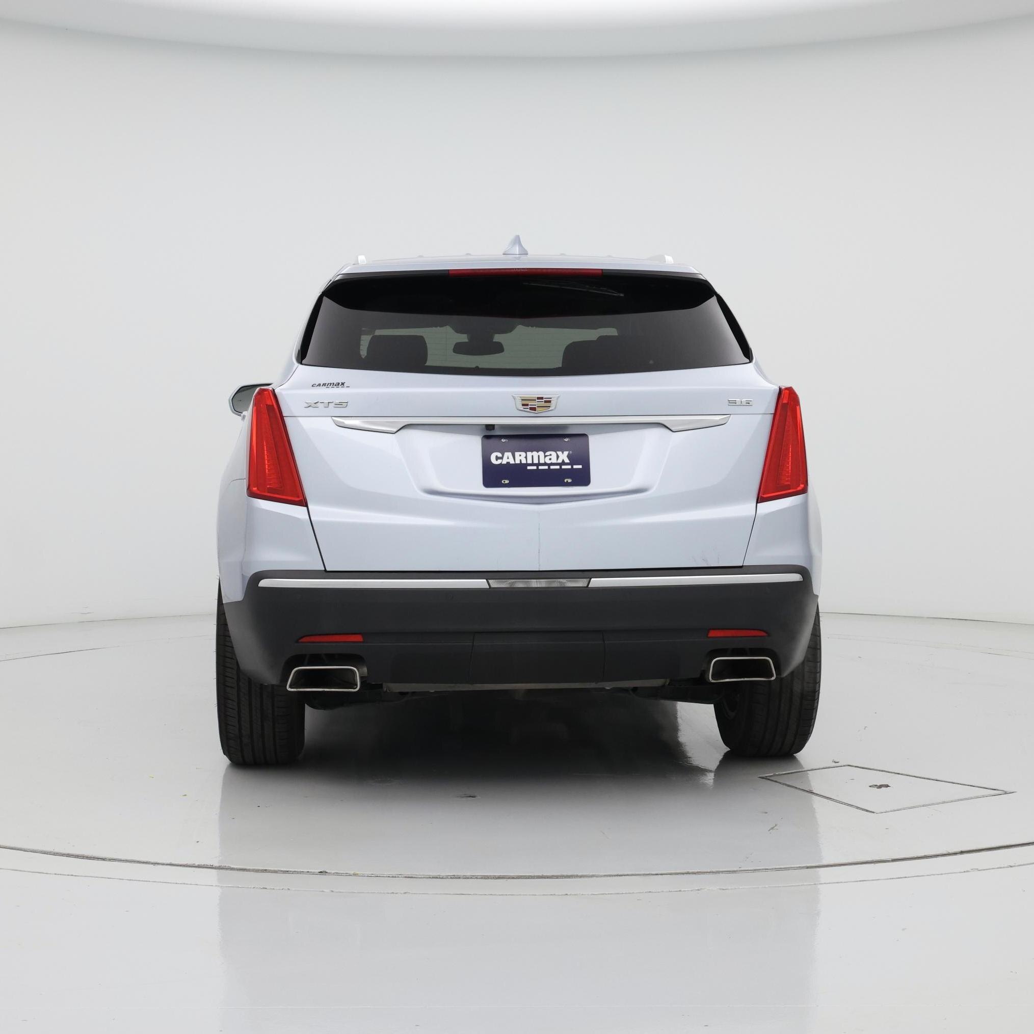 Thumbnail: 2017 Cadillac XT5 - 6