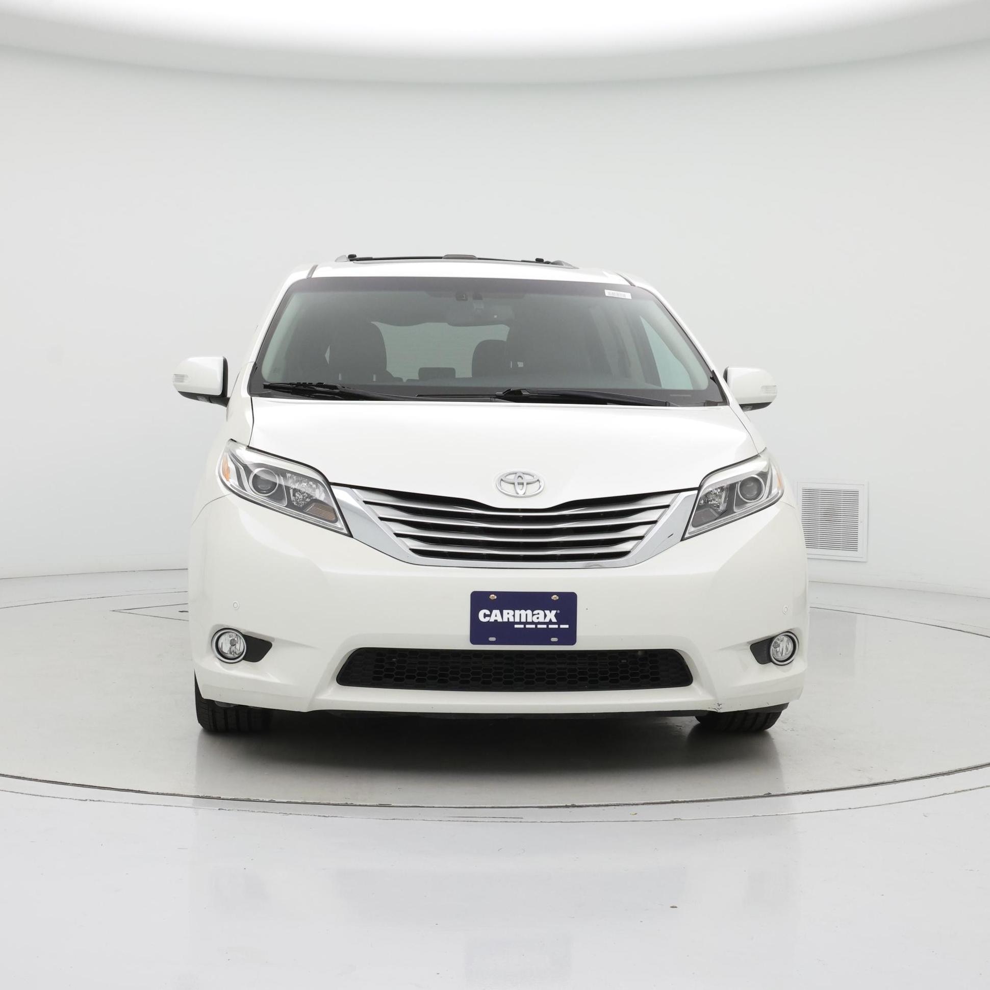 Thumbnail: 2017 Toyota Sienna - 5