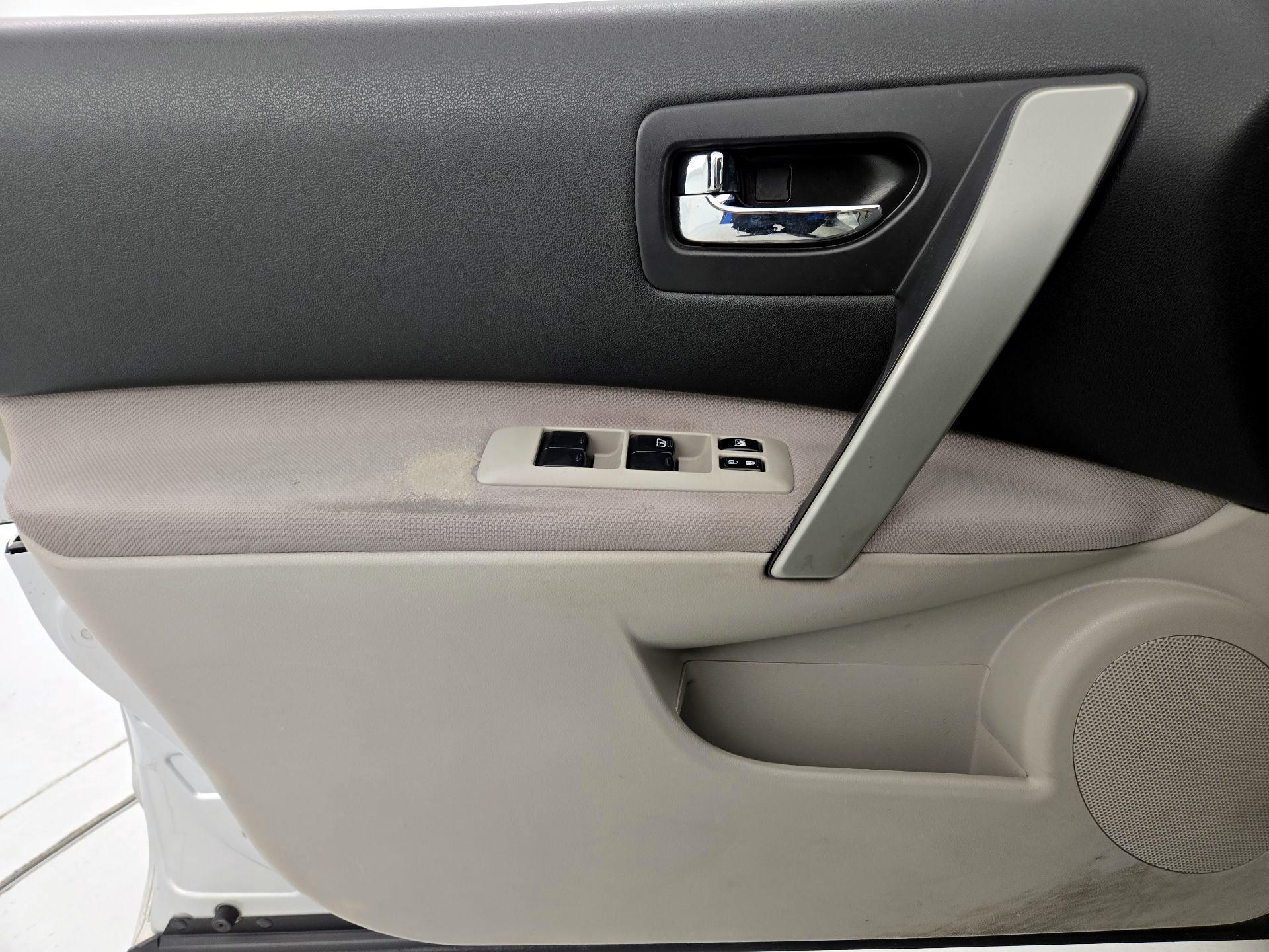 Thumbnail: 2014 Nissan Rogue - 12