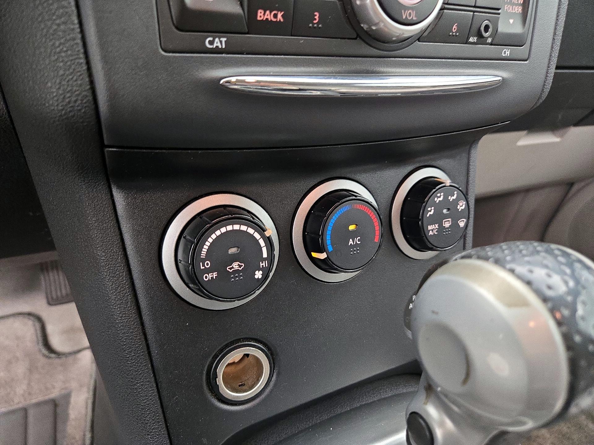 Thumbnail: 2014 Nissan Rogue - 15