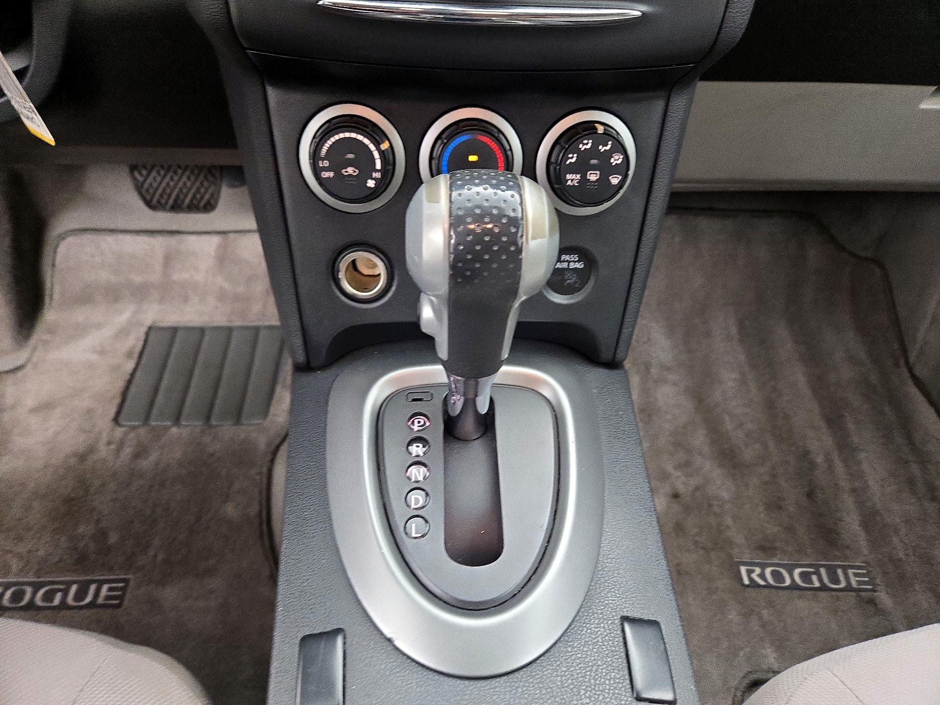 Thumbnail: 2014 Nissan Rogue - 16