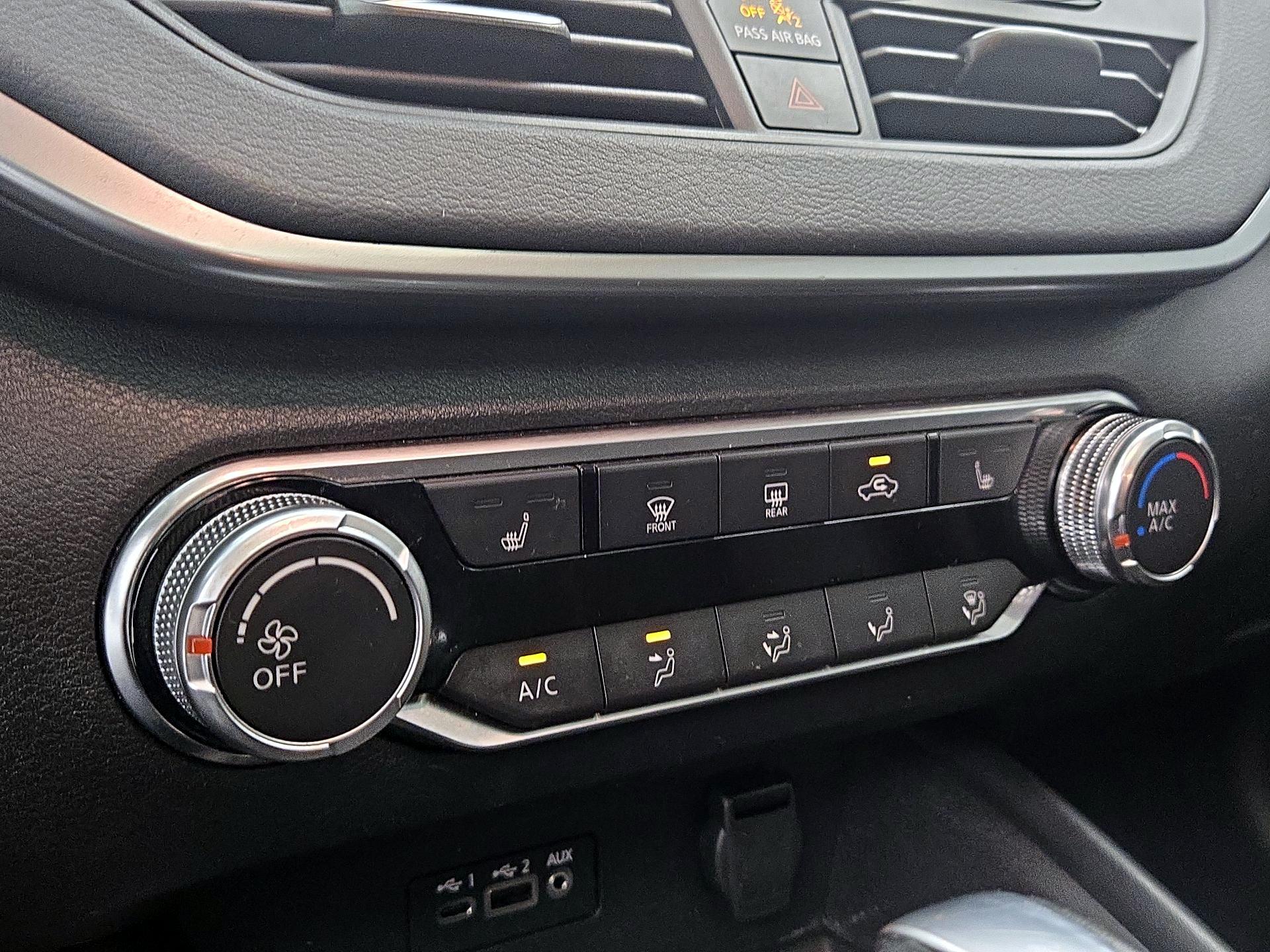 Thumbnail: 2019 Nissan Altima - 16