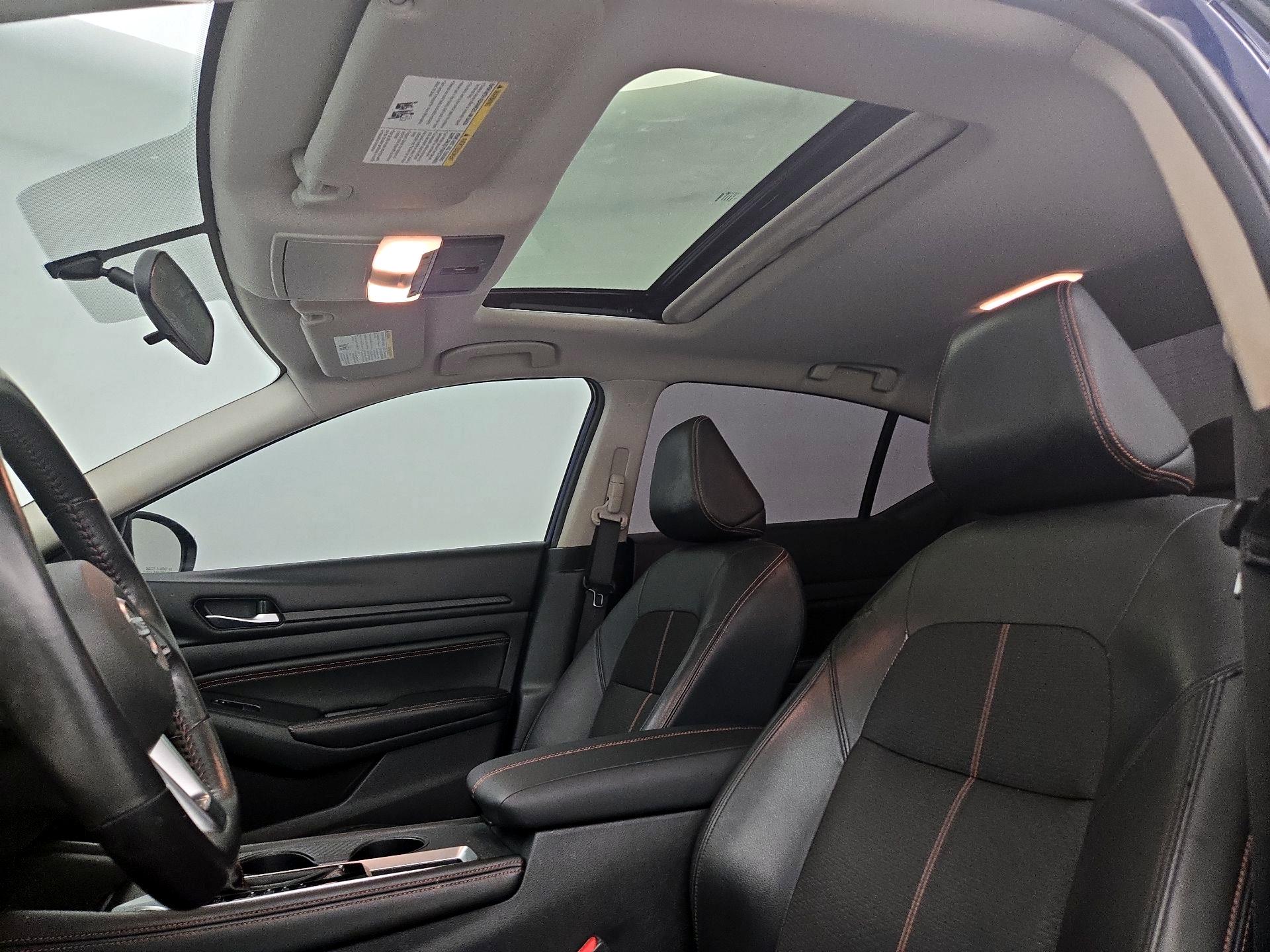 Thumbnail: 2019 Nissan Altima - 19