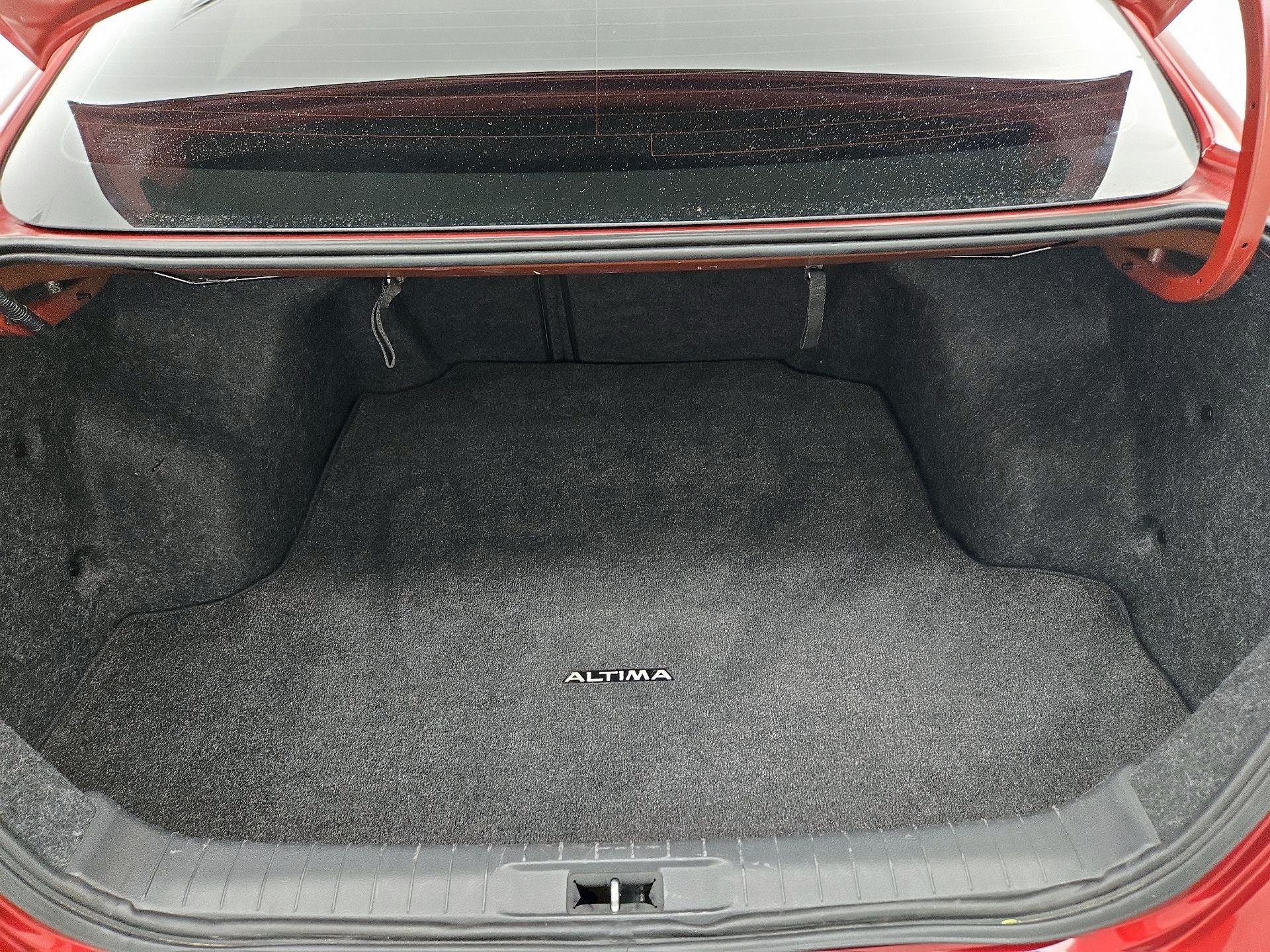 Thumbnail: 2015 Nissan Altima - 20