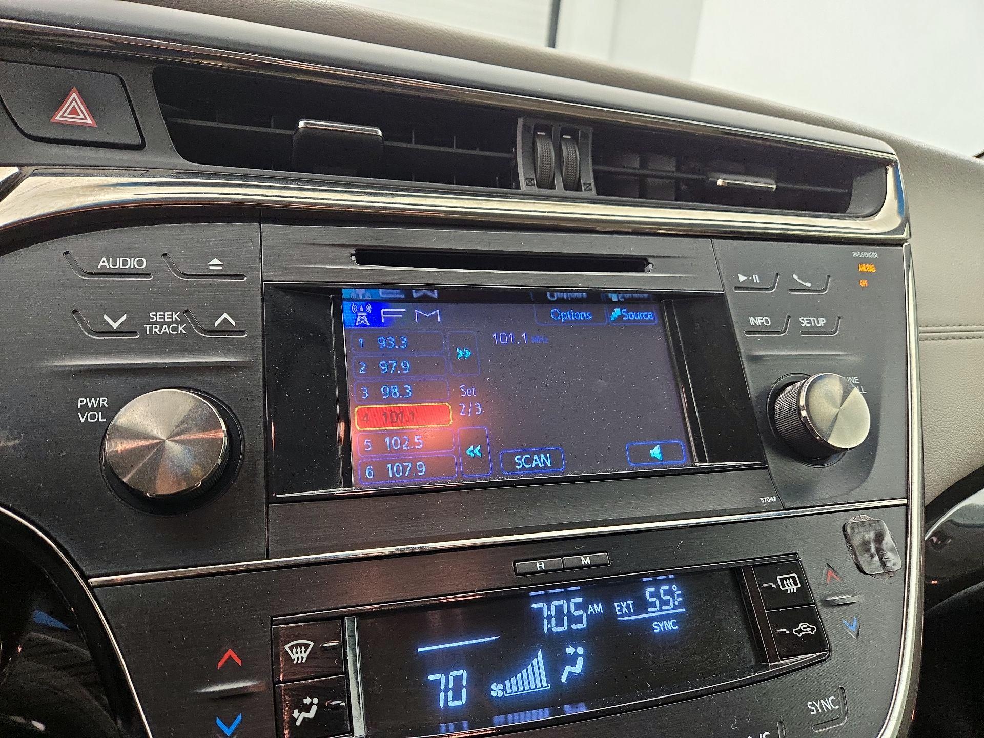 Thumbnail: 2014 Toyota Avalon - 15