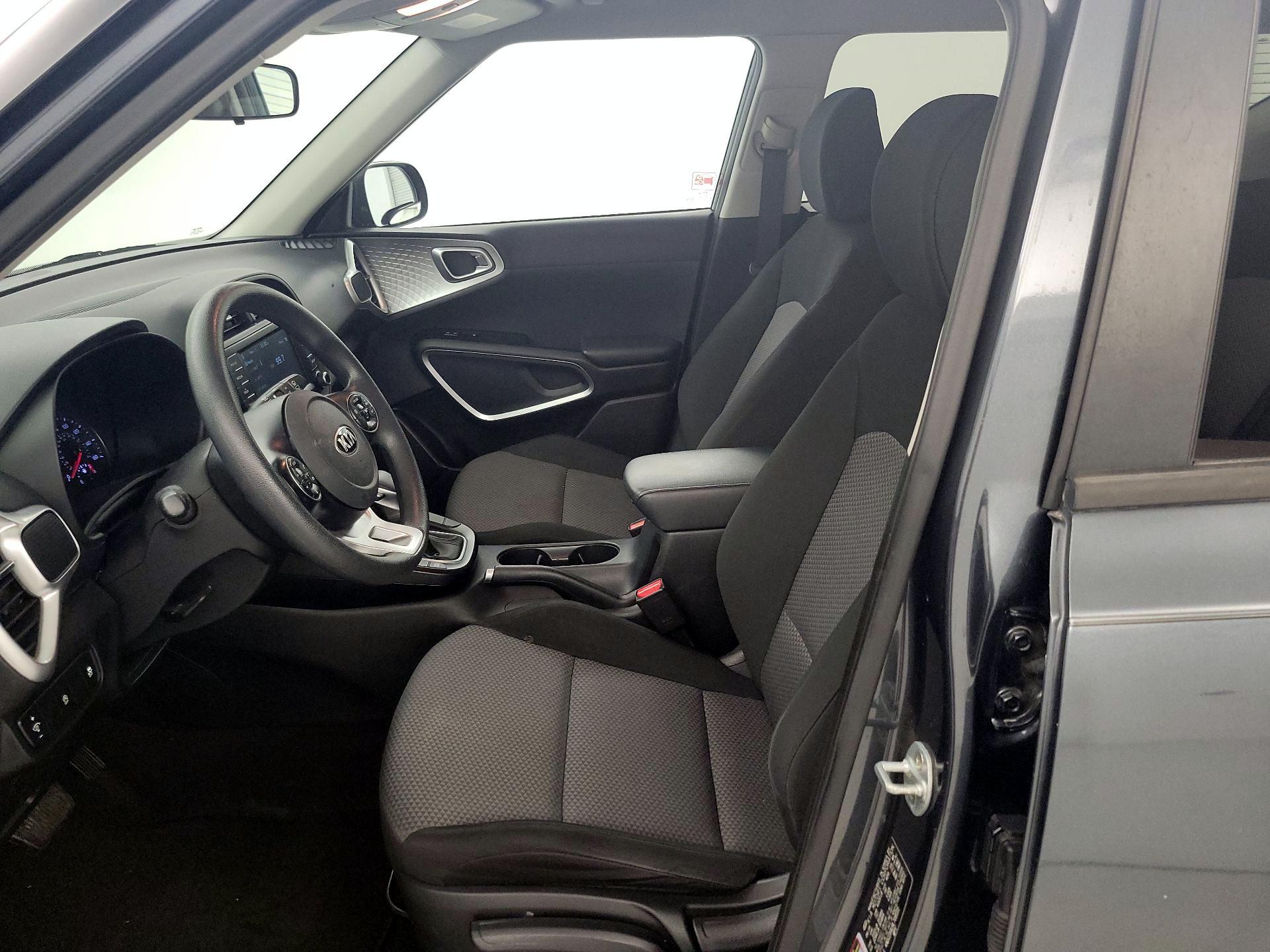 Thumbnail: 2020 Kia Soul - 11