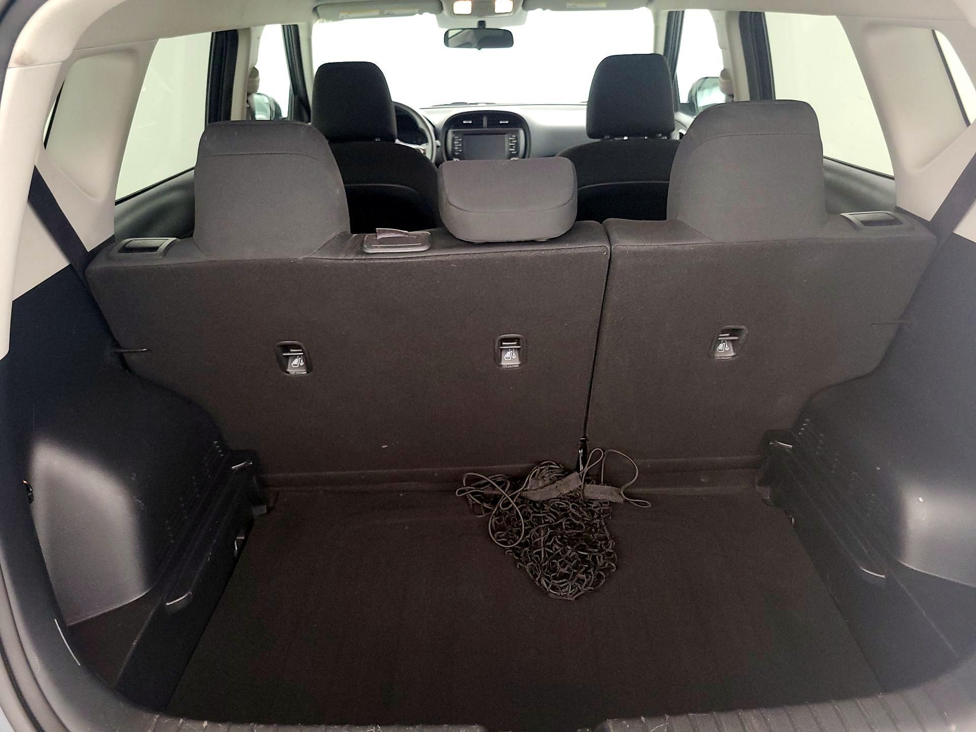 Thumbnail: 2020 Kia Soul - 20