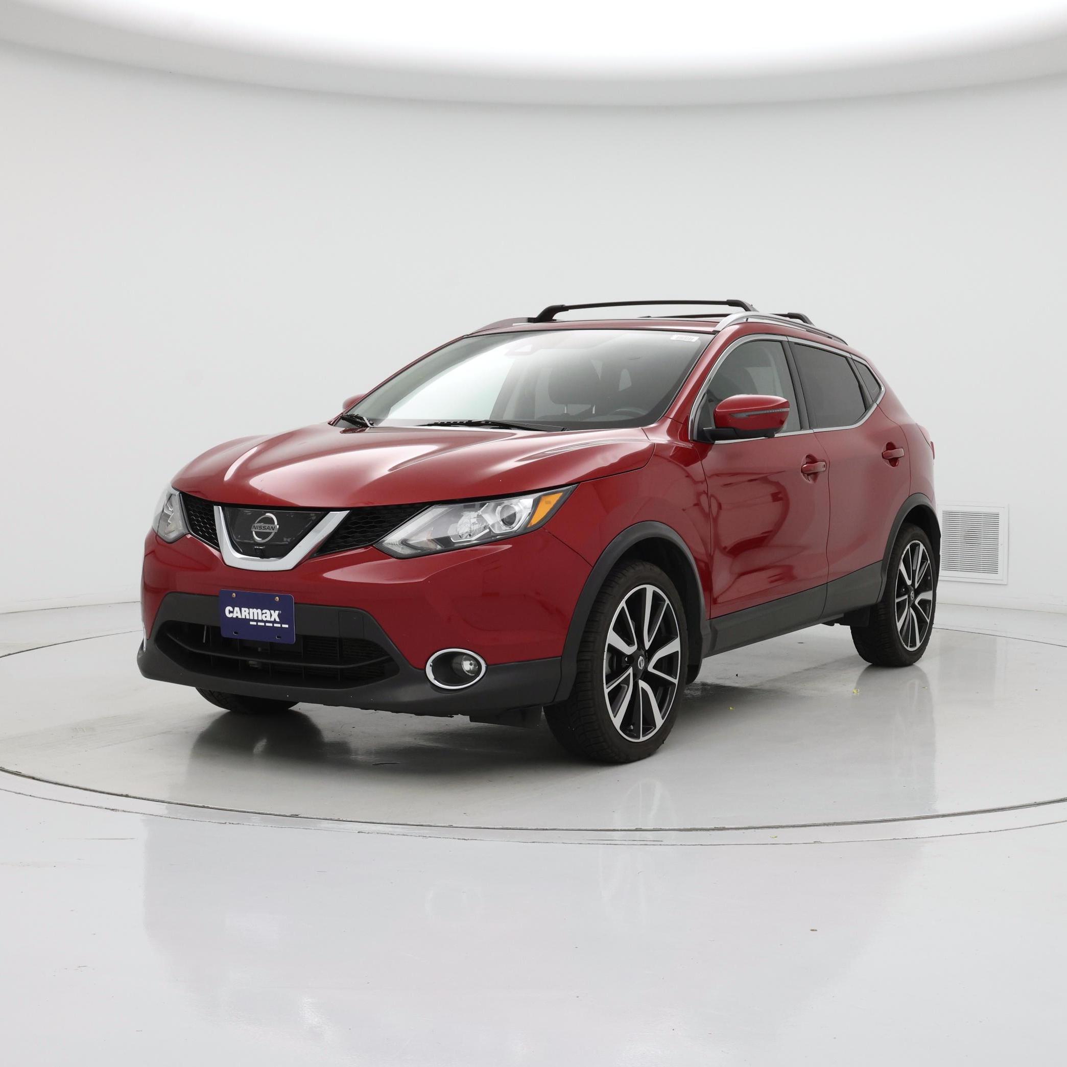 Thumbnail: 2017 Nissan Rogue Sport - 4