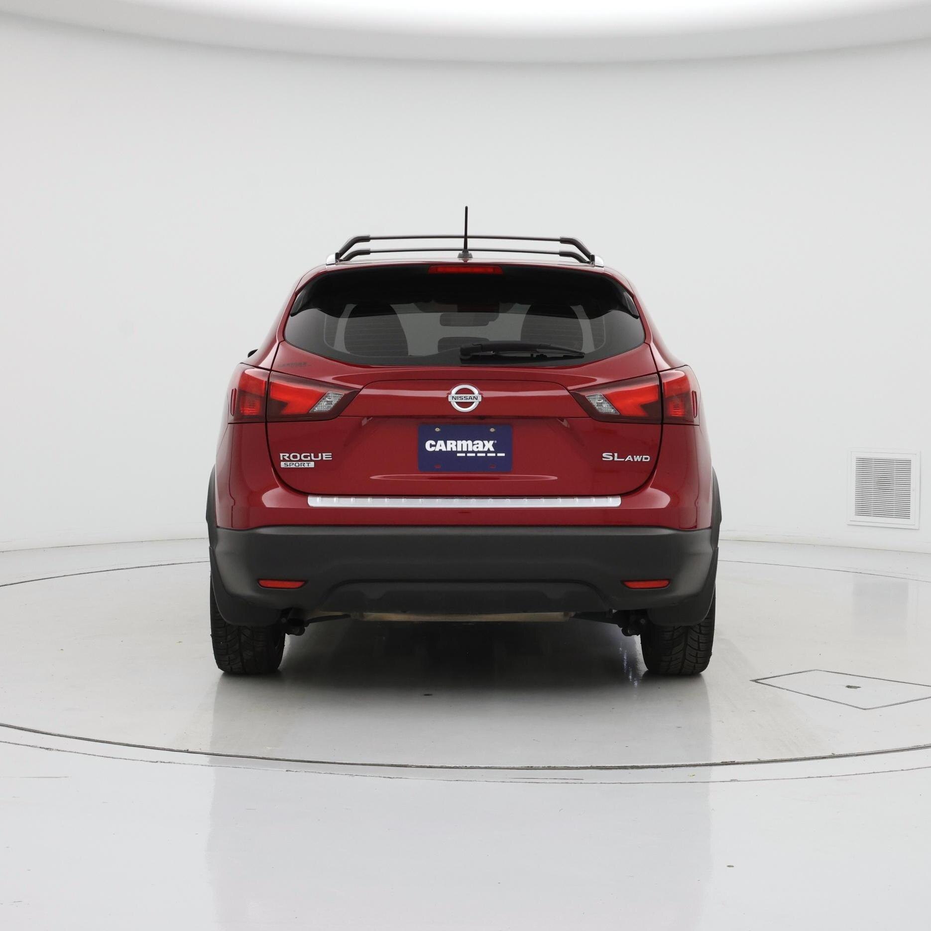 Thumbnail: 2017 Nissan Rogue Sport - 6