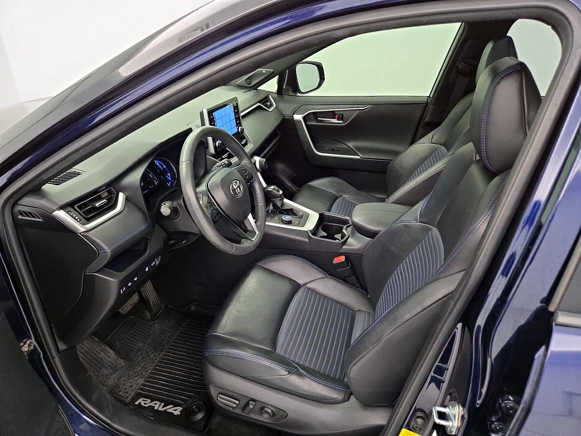 Thumbnail: 2019 Toyota RAV4 - 11