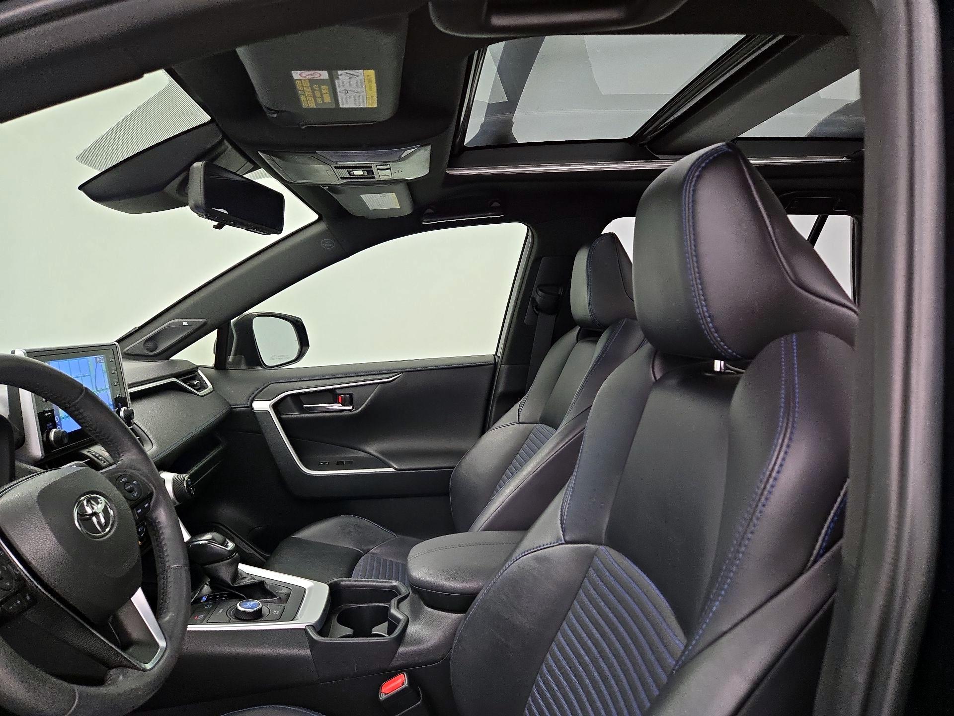 Thumbnail: 2019 Toyota RAV4 - 20