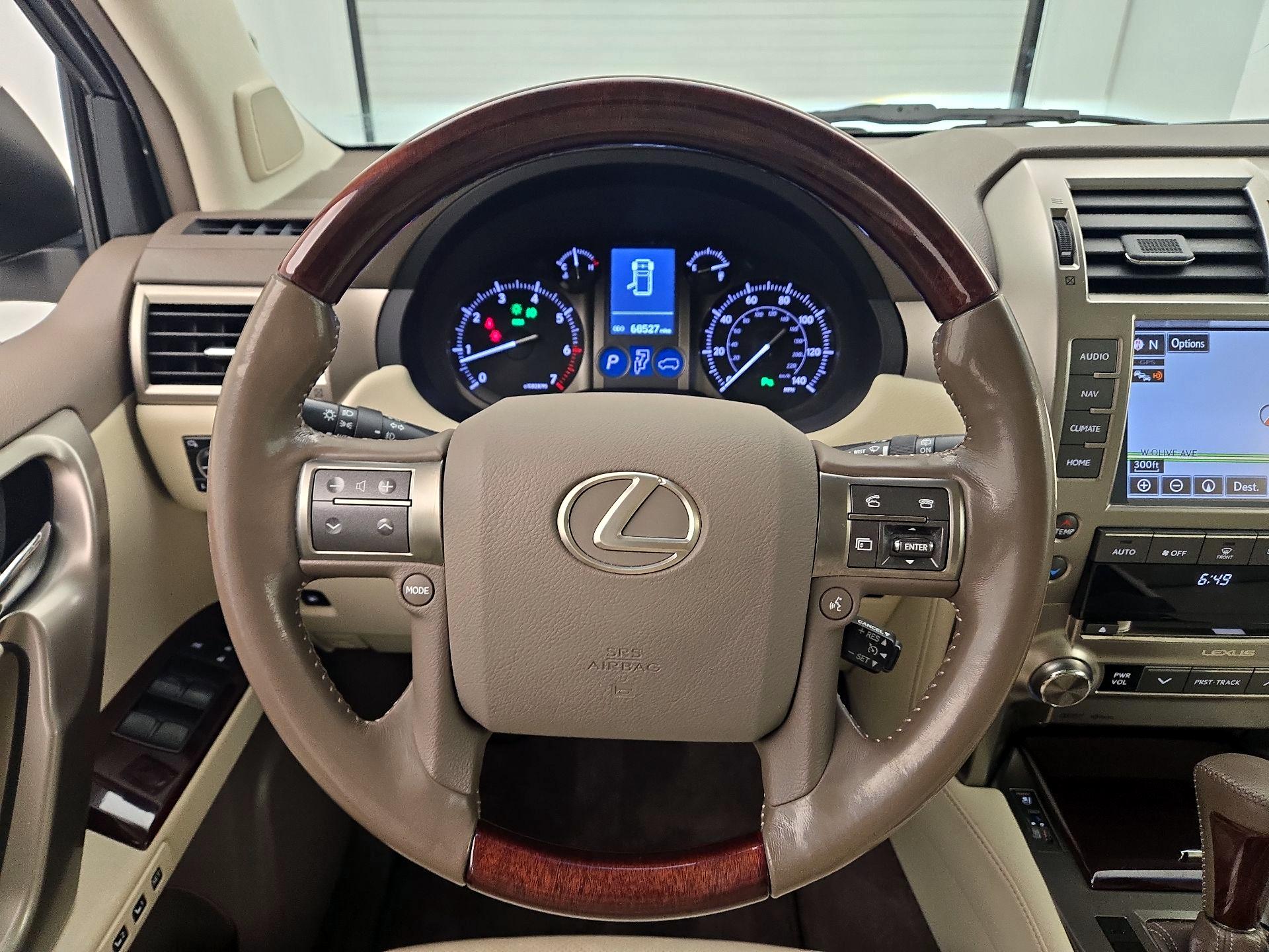 Thumbnail: 2016 Lexus GX - 10