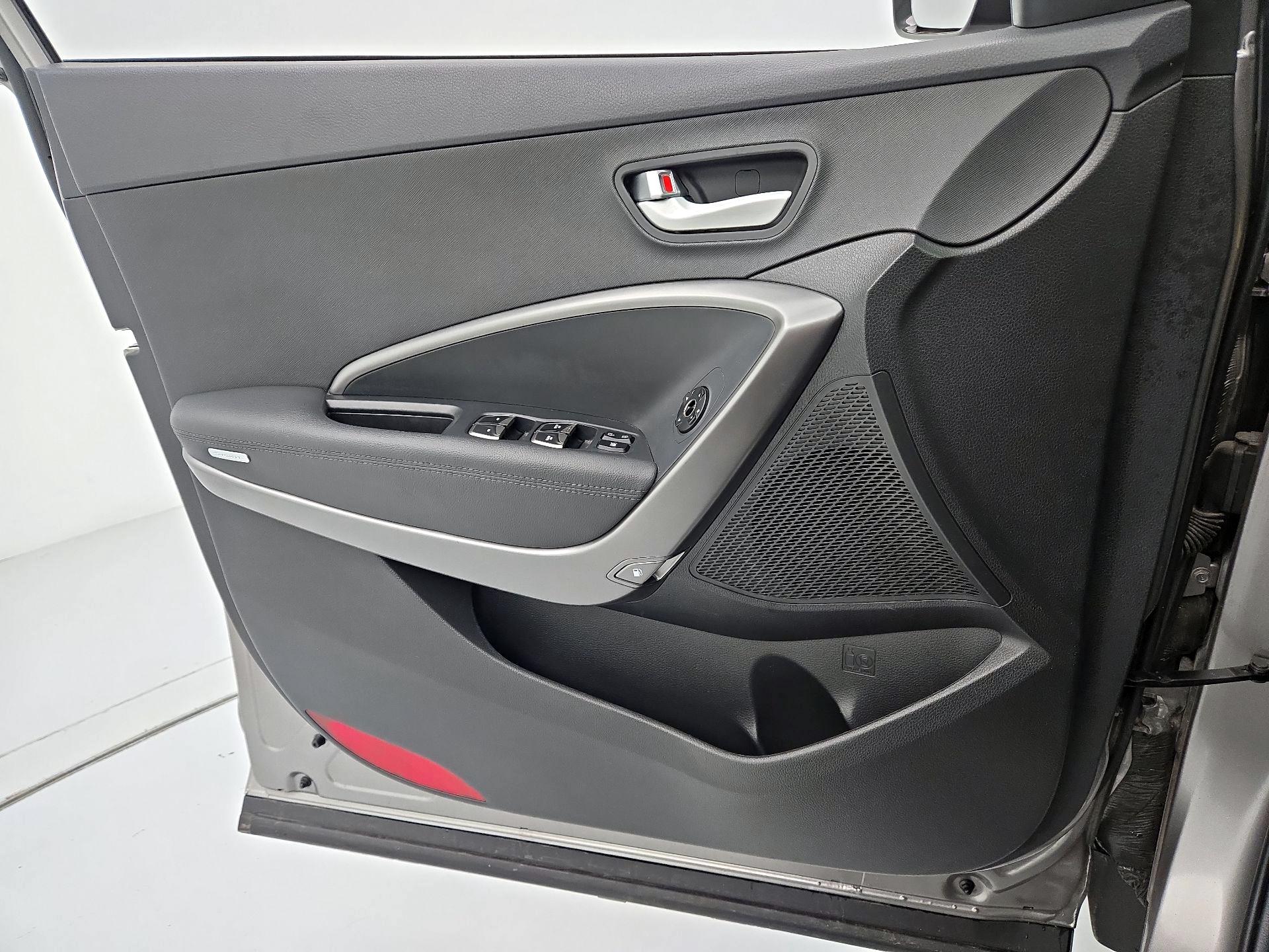 Thumbnail: 2018 Hyundai Santa Fe - 12