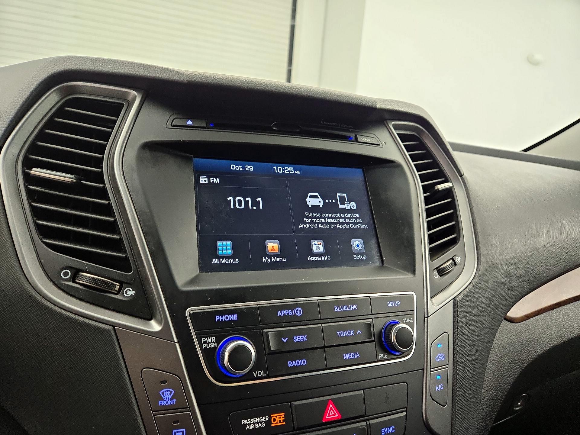 Thumbnail: 2018 Hyundai Santa Fe - 15