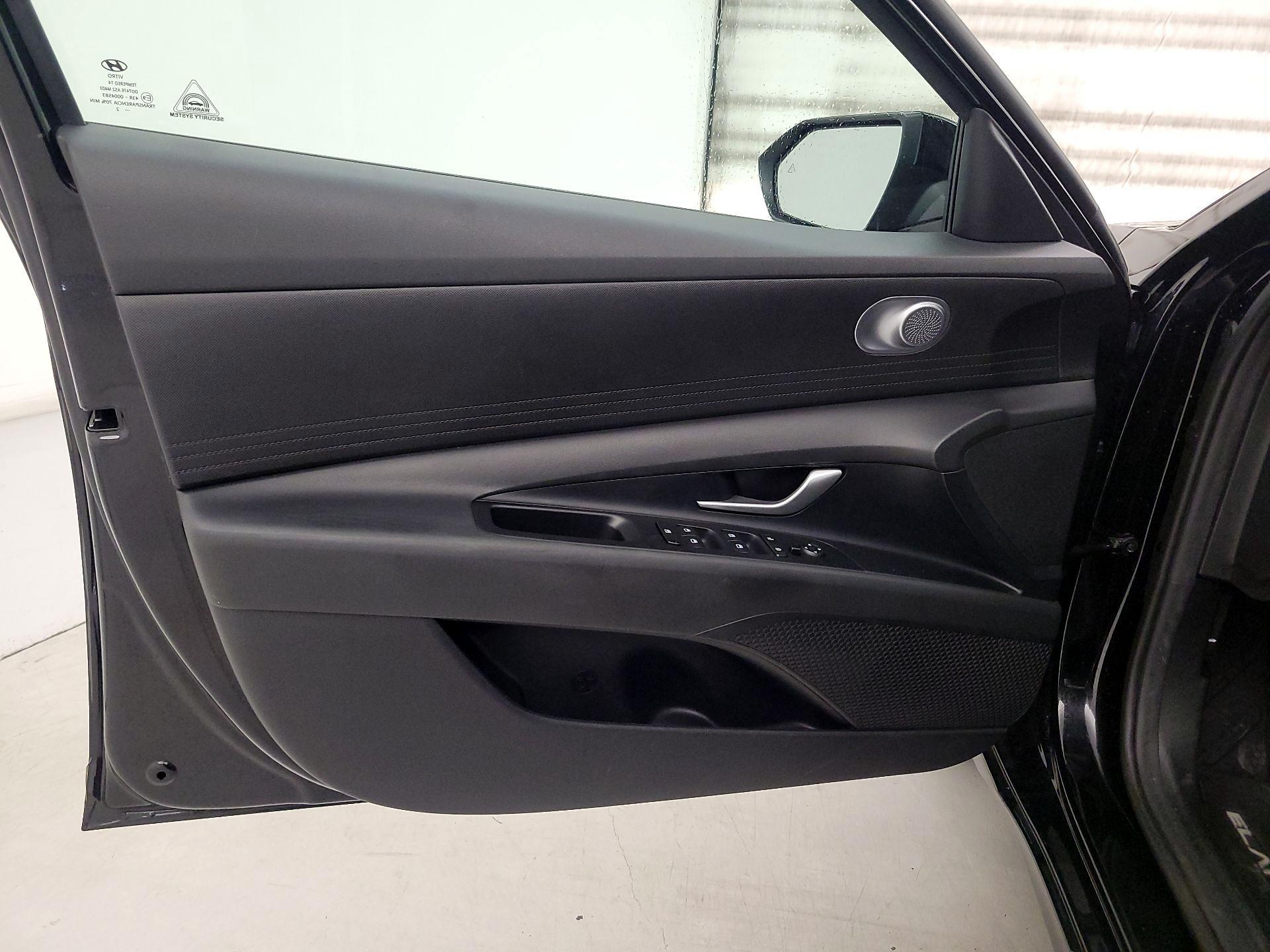 Thumbnail: 2023 Hyundai Elantra - 12