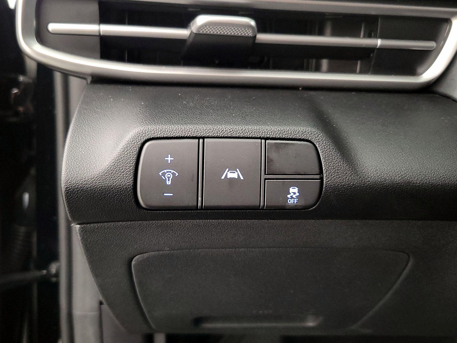 Thumbnail: 2023 Hyundai Elantra - 13