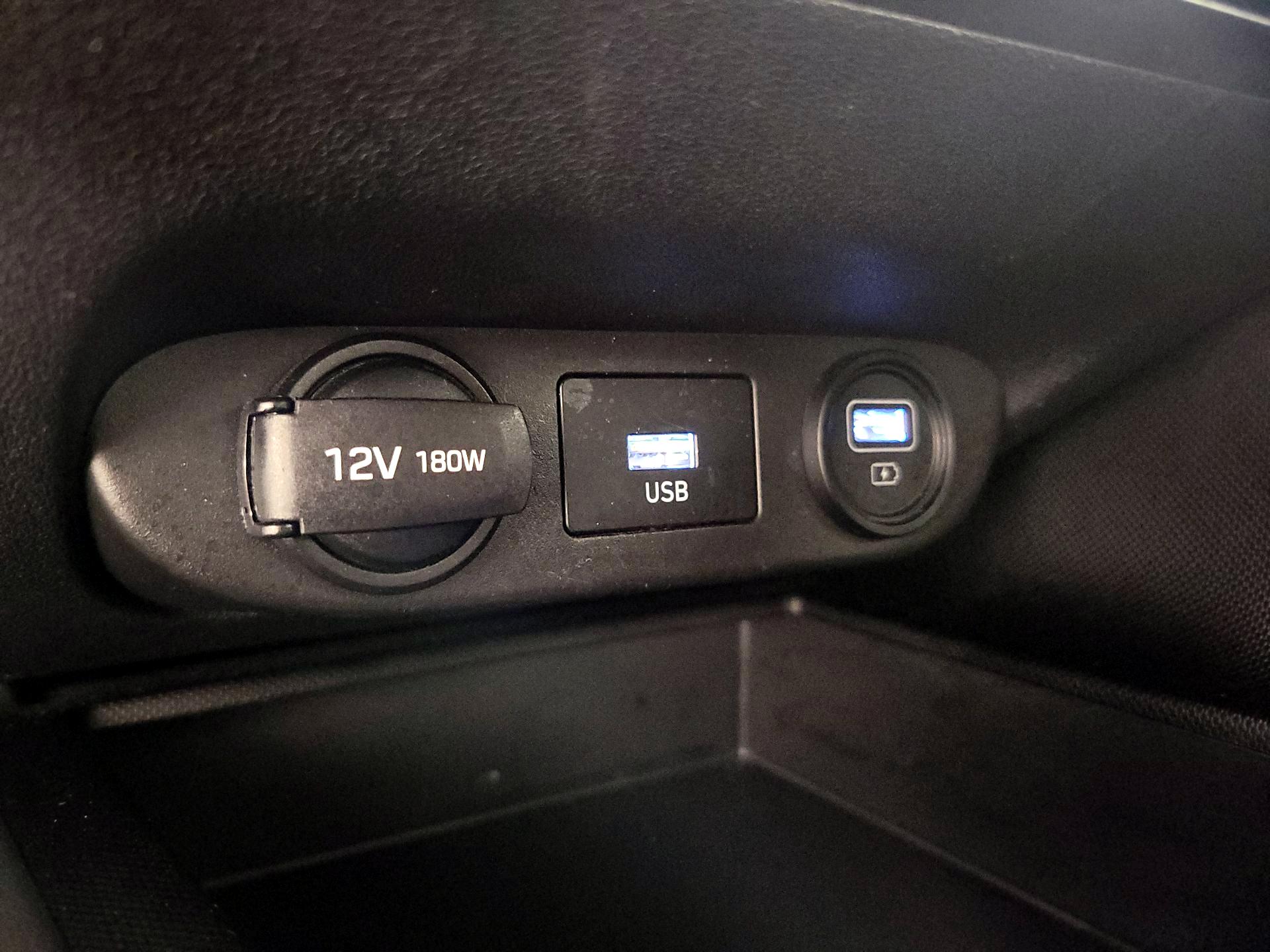 Thumbnail: 2023 Hyundai Elantra - 18