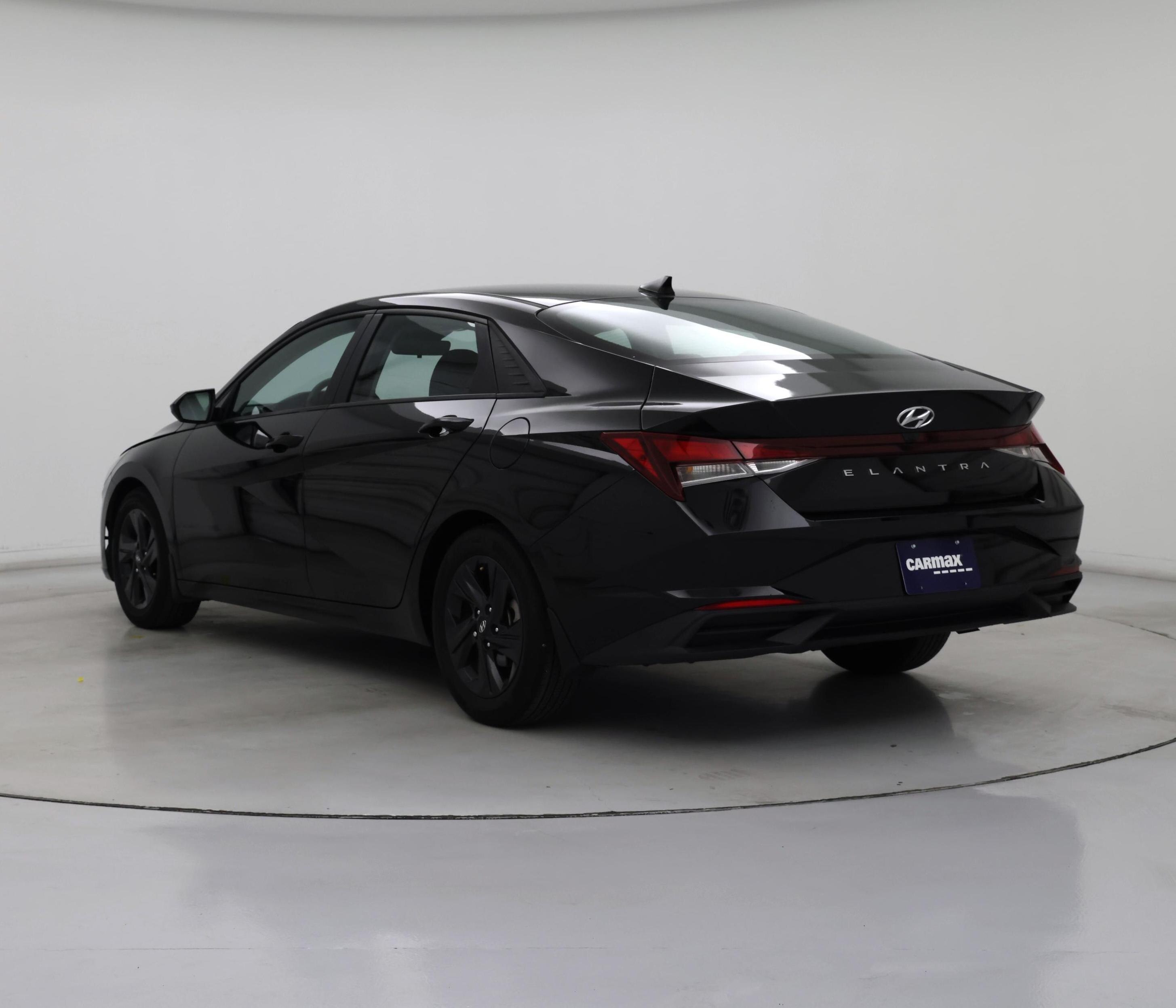 Thumbnail: 2023 Hyundai Elantra - 2