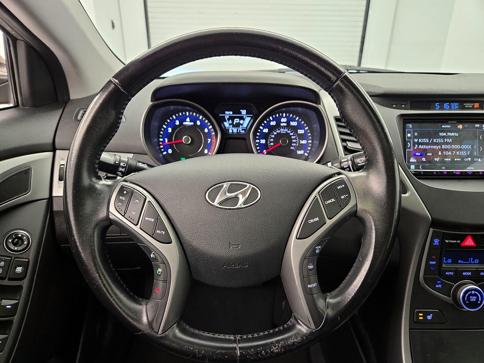 Thumbnail: 2015 Hyundai Elantra - 10