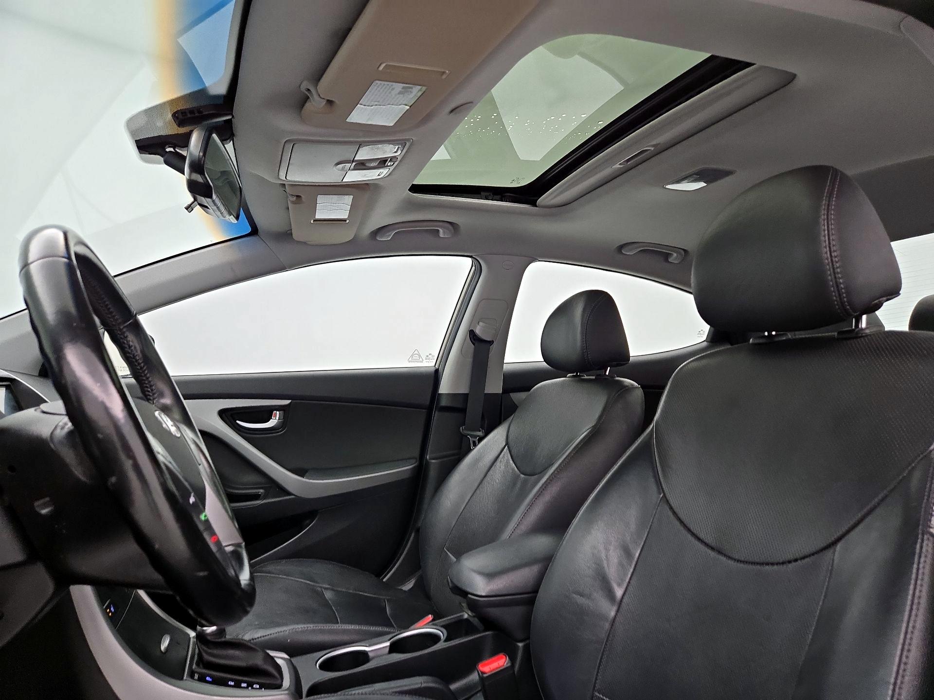 Thumbnail: 2015 Hyundai Elantra - 19