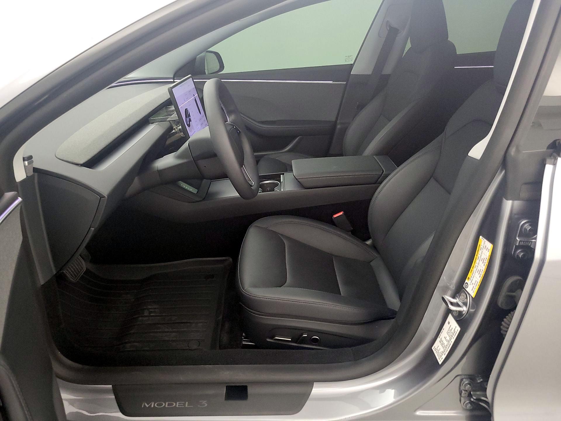 Thumbnail: 2025 Tesla Model 3 - 11