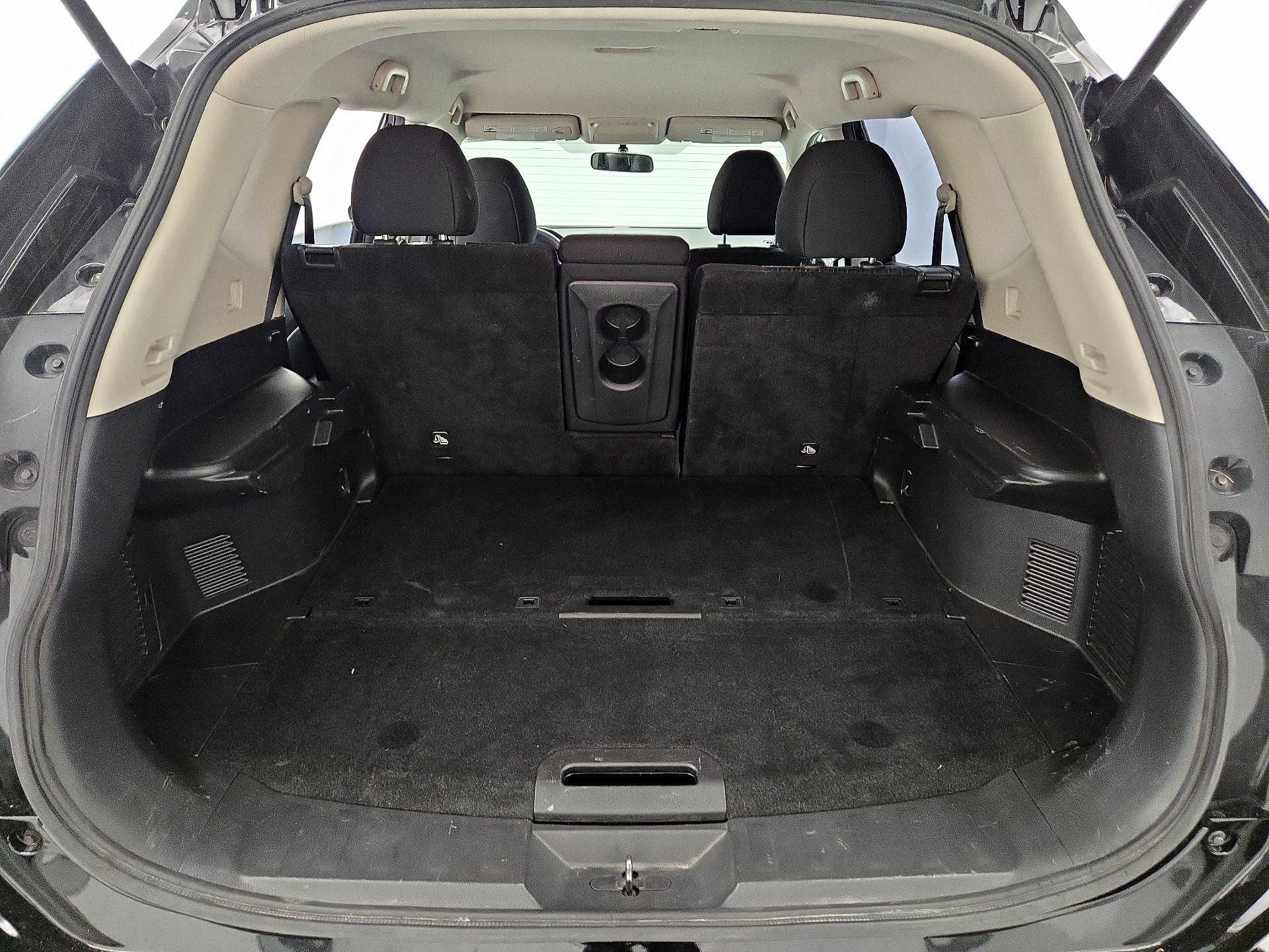 Thumbnail: 2017 Nissan Rogue - 20