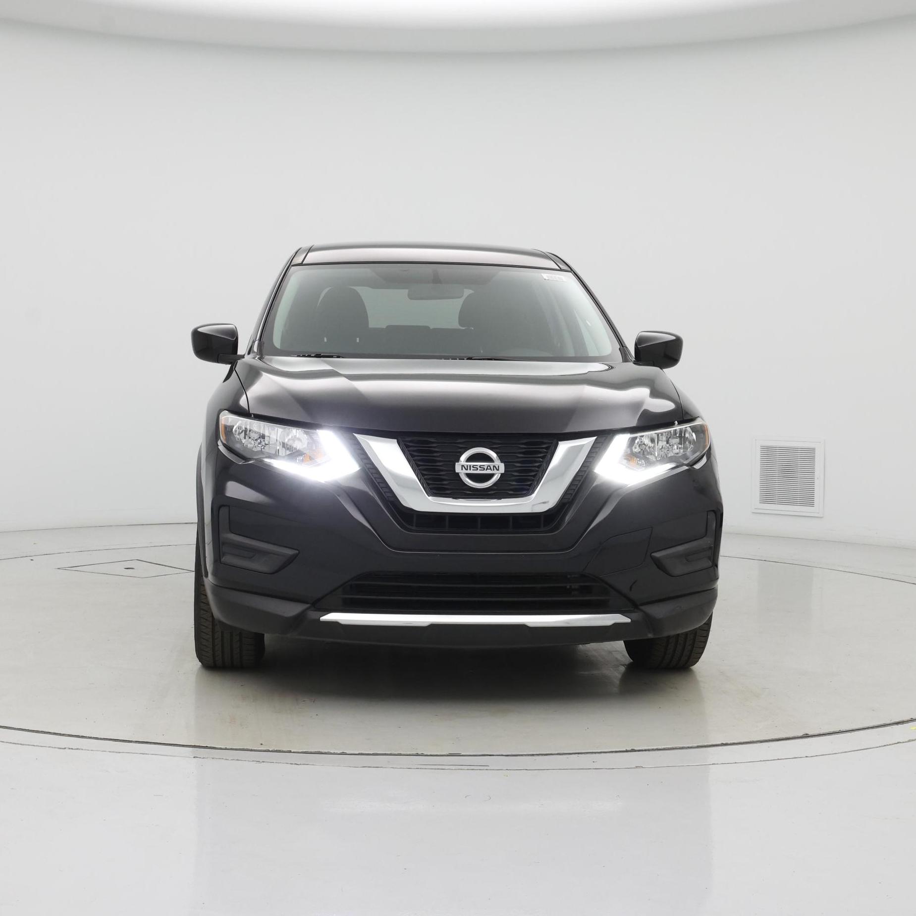 Thumbnail: 2017 Nissan Rogue - 5