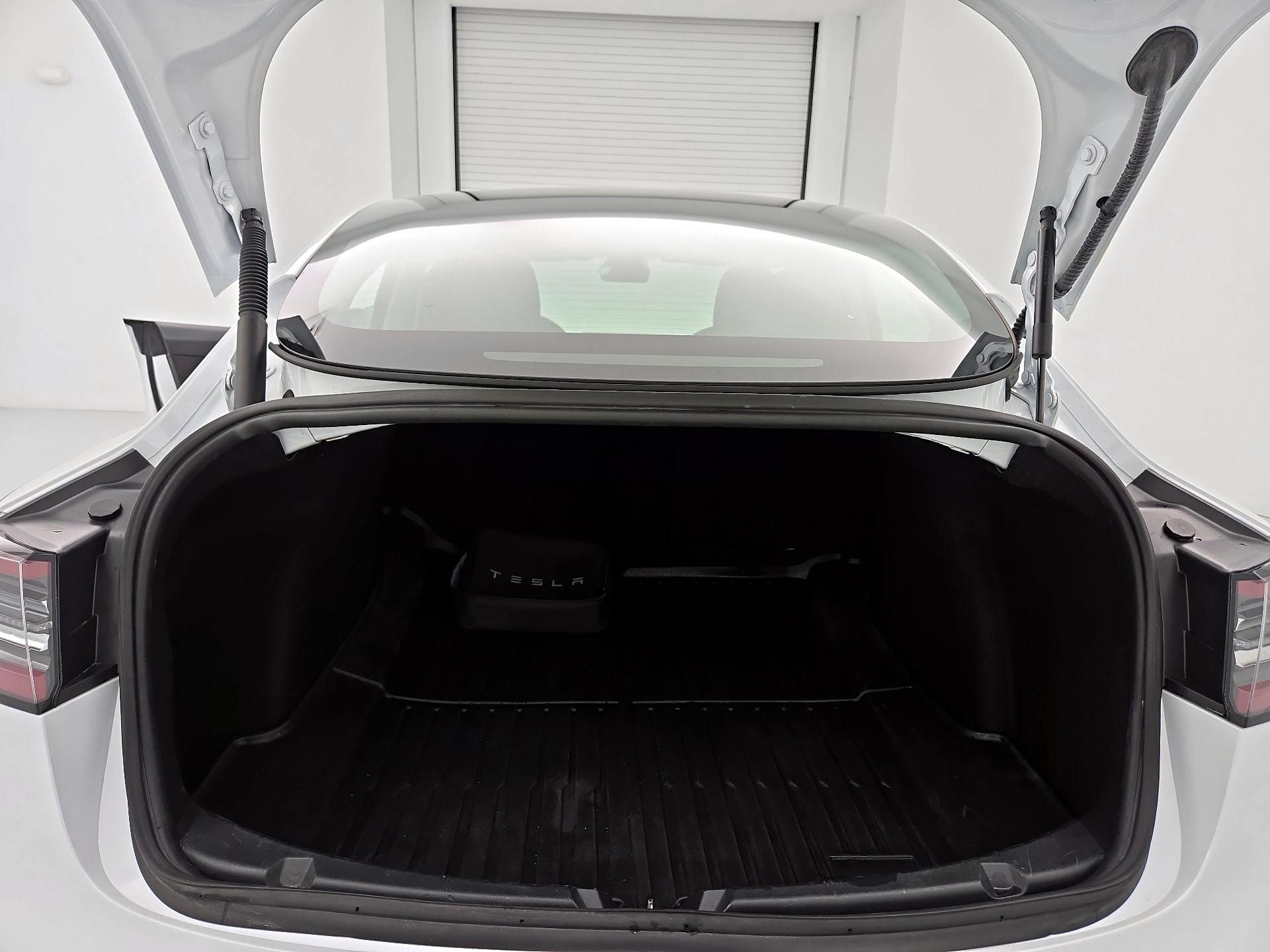 Thumbnail: 2021 Tesla Model 3 - 20