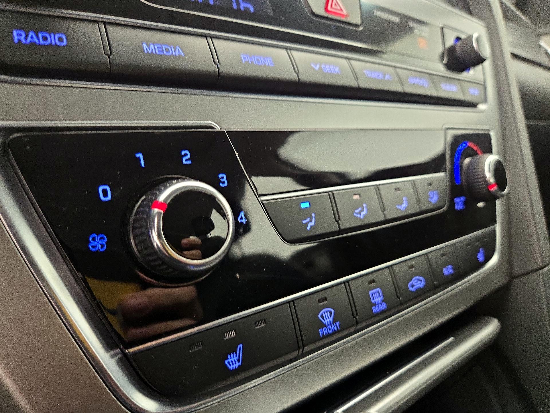 Thumbnail: 2017 Hyundai Sonata - 16