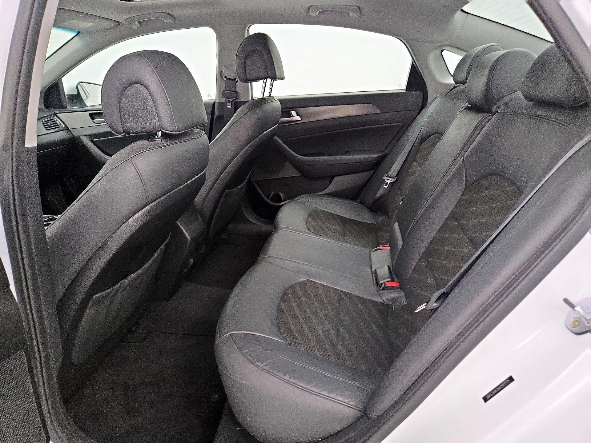 Thumbnail: 2017 Hyundai Sonata - 20