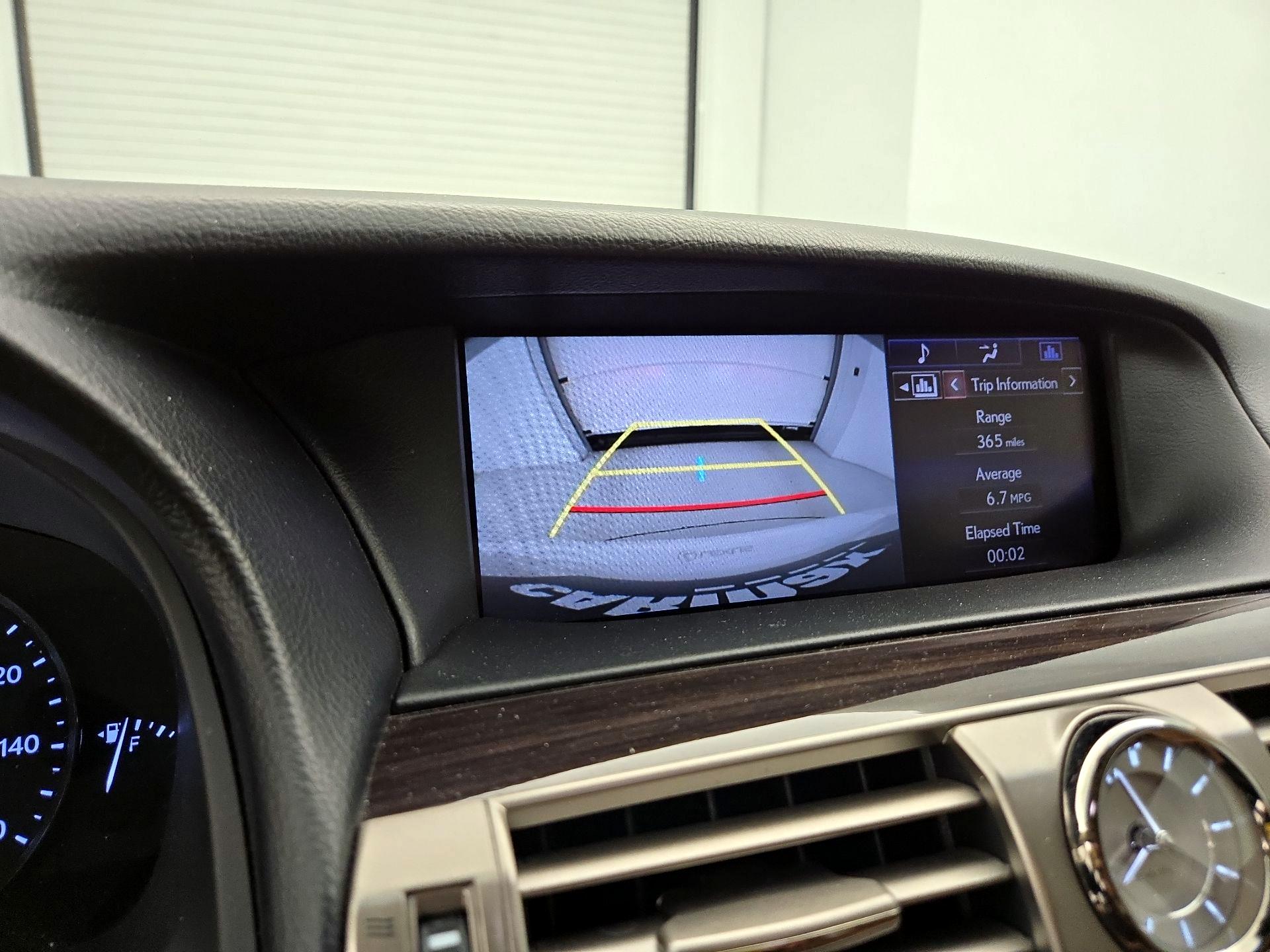 Thumbnail: 2015 Lexus LS - 15