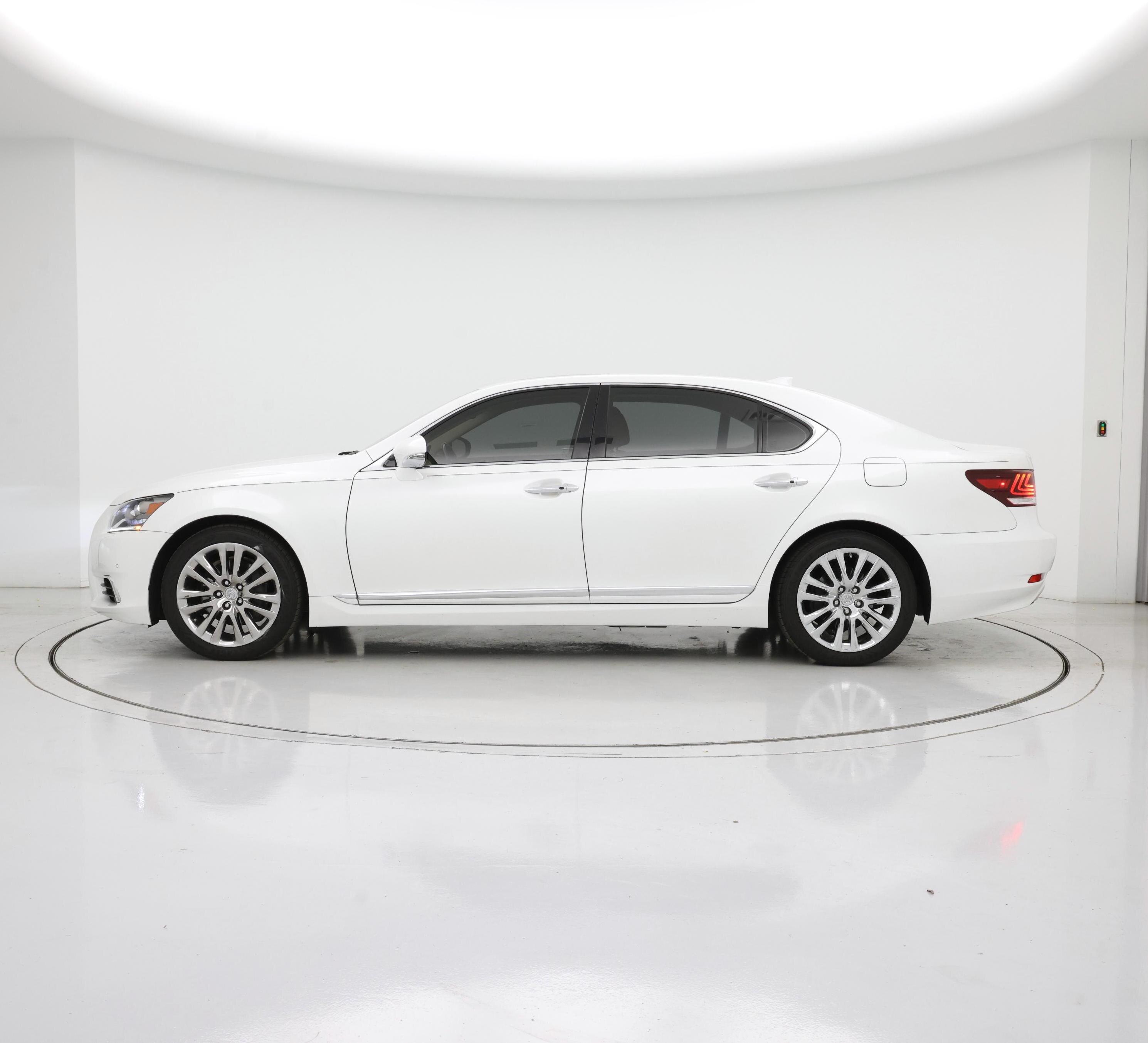 Thumbnail: 2015 Lexus LS - 3