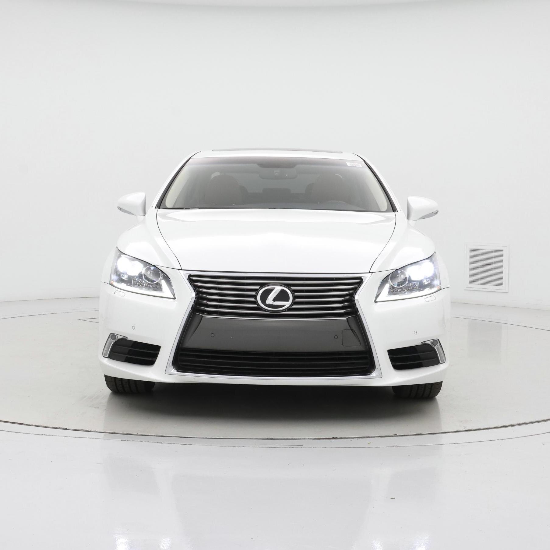 Thumbnail: 2015 Lexus LS - 5