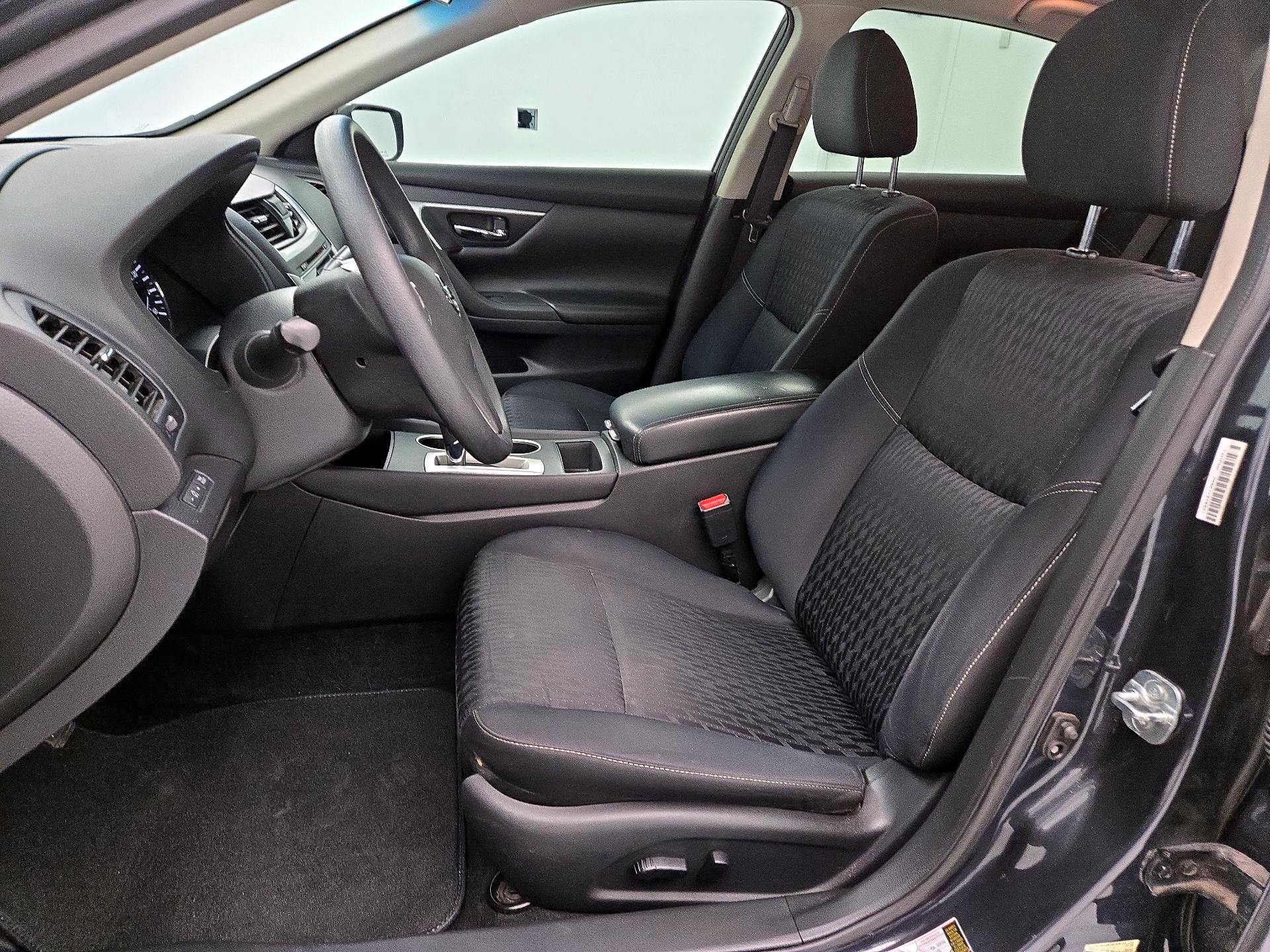 Thumbnail: 2018 Nissan Altima - 11