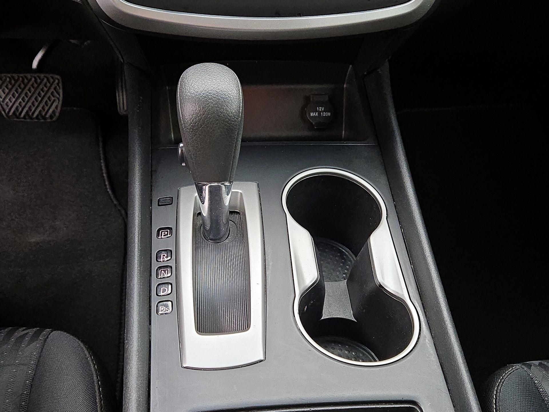 Thumbnail: 2018 Nissan Altima - 17