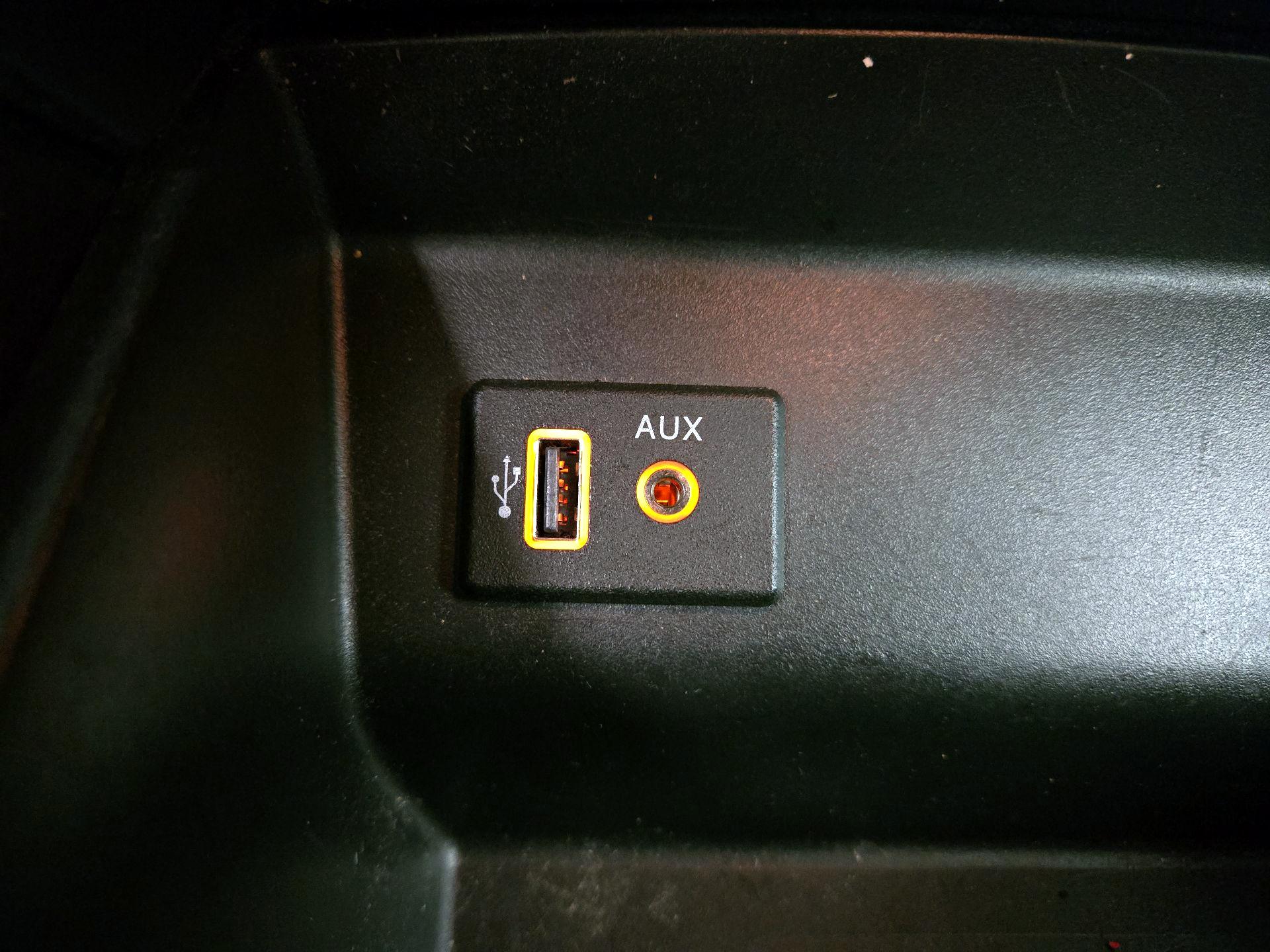 Thumbnail: 2018 Nissan Altima - 18