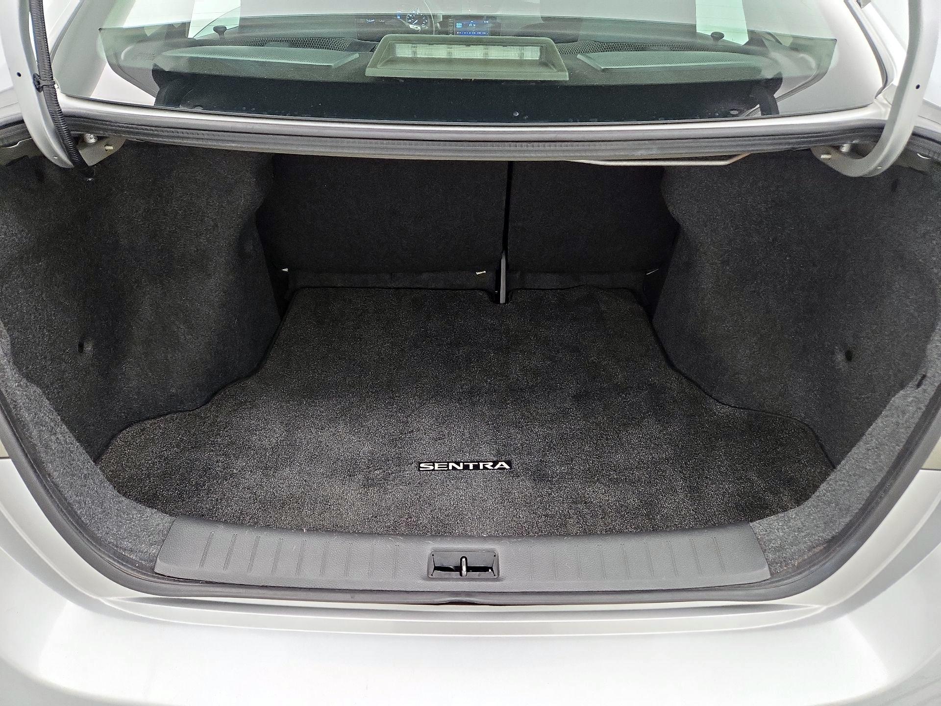 Thumbnail: 2019 Nissan Sentra - 20