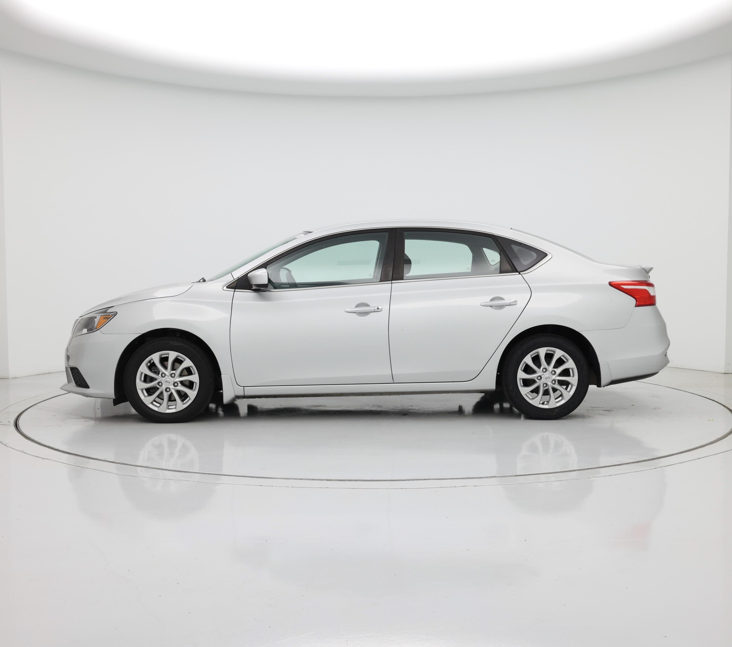 Thumbnail: 2019 Nissan Sentra - 3